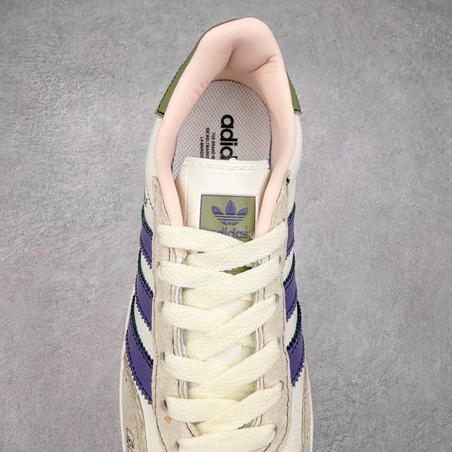 图片[5]-＃C2 AD Gazelle Indoor Trainers 羚羊内训系列低帮复古百搭休闲运动德训风板鞋 DD6607 90年代经典的复刻版！自60年代以足球训练鞋面世以来,Gazelle就以其经典设计席卷全球。1991年版本的复刻,再造经典Gazelle。采用皮革打造,搭配浊色细节,让这款经典更加简约。尺码：36 36⅔ 37⅓ 38 38⅔ 39⅓ 40 40⅔ 41⅓ 42 42⅔ 43⅓ 44⅓ 44⅔ 45-选品中心