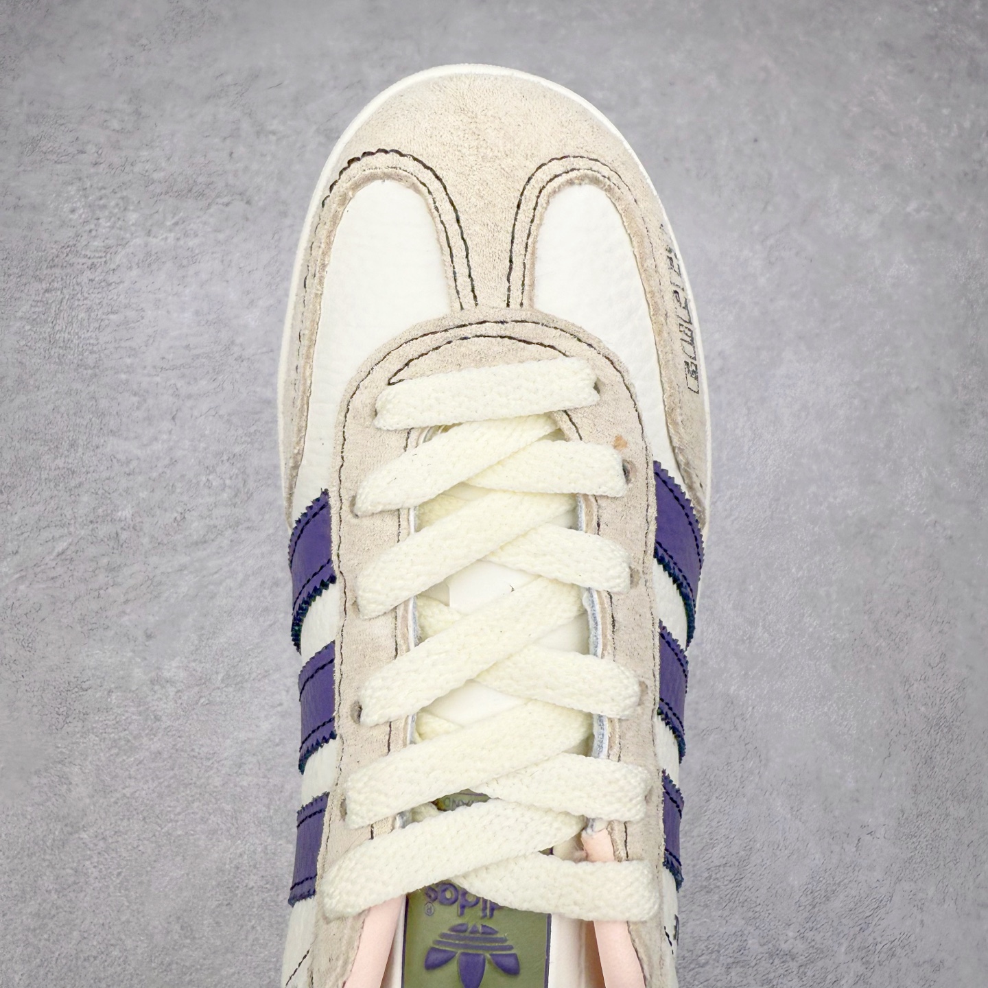 图片[4]-＃C2 AD Gazelle Indoor Trainers 羚羊内训系列低帮复古百搭休闲运动德训风板鞋 DD6607 90年代经典的复刻版！自60年代以足球训练鞋面世以来,Gazelle就以其经典设计席卷全球。1991年版本的复刻,再造经典Gazelle。采用皮革打造,搭配浊色细节,让这款经典更加简约。尺码：36 36⅔ 37⅓ 38 38⅔ 39⅓ 40 40⅔ 41⅓ 42 42⅔ 43⅓ 44⅓ 44⅔ 45-选品中心