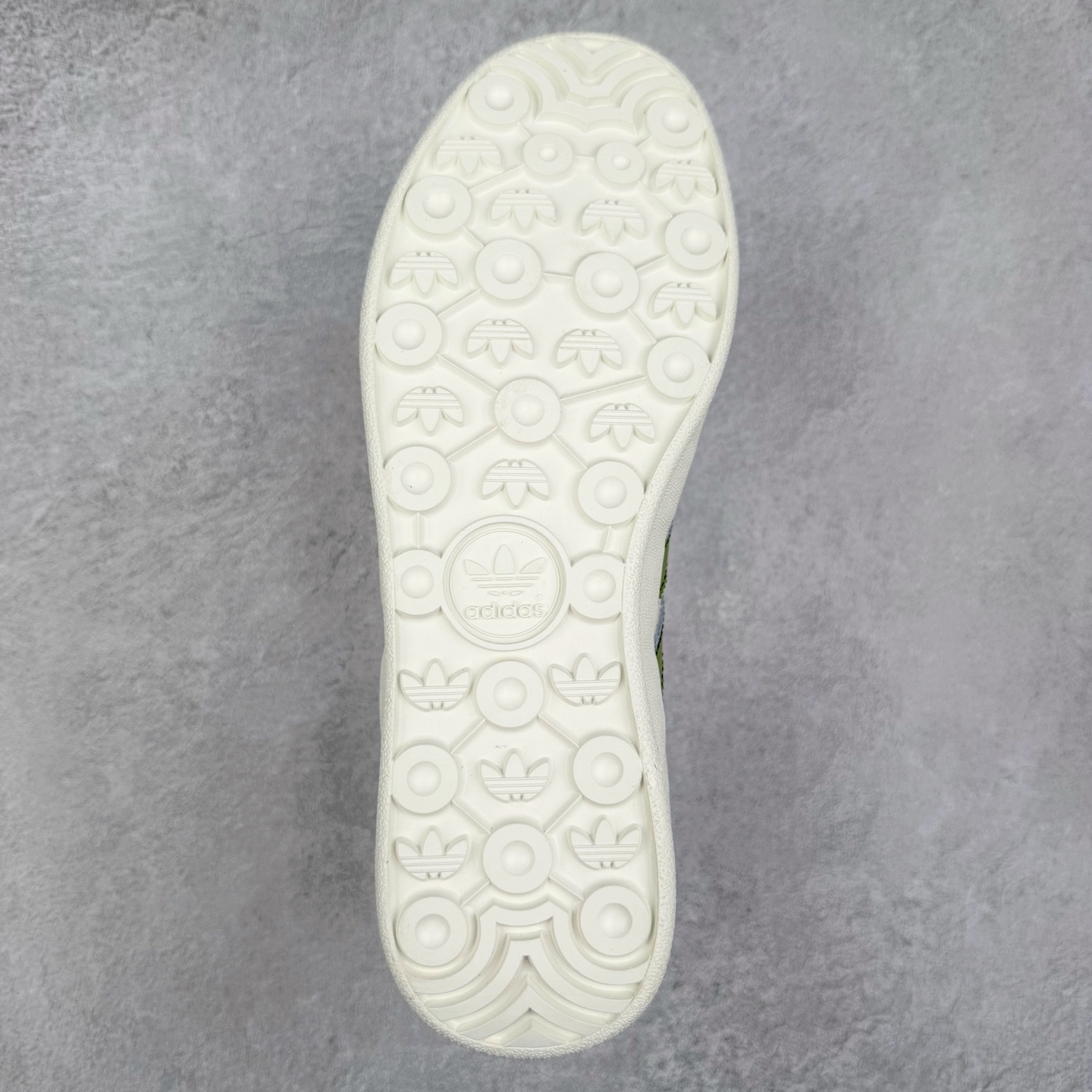 图片[9]-＃C2 AD Gazelle Indoor Trainers 羚羊内训系列低帮复古百搭休闲运动德训风板鞋 DD6603 90年代经典的复刻版！自60年代以足球训练鞋面世以来,Gazelle就以其经典设计席卷全球。1991年版本的复刻,再造经典Gazelle。采用皮革打造,搭配浊色细节,让这款经典更加简约。尺码：36 36⅔ 37⅓ 38 38⅔ 39⅓ 40 40⅔ 41⅓ 42 42⅔ 43⅓ 44⅓ 44⅔ 45-选品中心