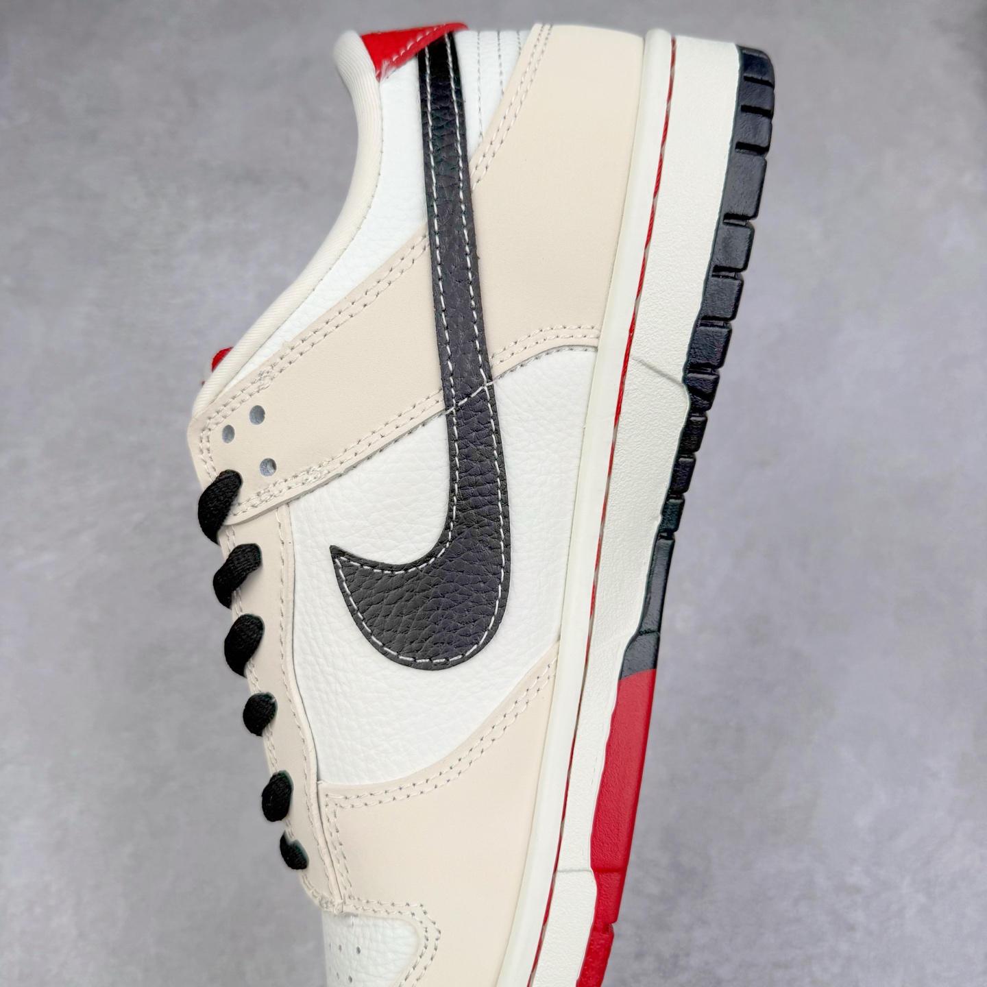 图片[7]-NK Dunk Low 定制配色 SC9027-427 大厂出品 极力推荐 原装头层材料 独家版型蒸餾加工帶來的是更好的视觉和脚感体验大厂纯原品质出货 清洁度 电绣工艺 皮料切割干净无任何毛边 细节完美 实拍调校N版已经零色差零失真 百分百还原实物色彩所见即所得 不存在货不对板色差等低级问题 选购参考实物拍摄 不混卖不参货 只用心做好货严格选品 承诺混一赔十 尺码：36 36.5 37.5 38 38.5 39 40 40.5 41 42 42.5 43 44 44.5 45-选品中心