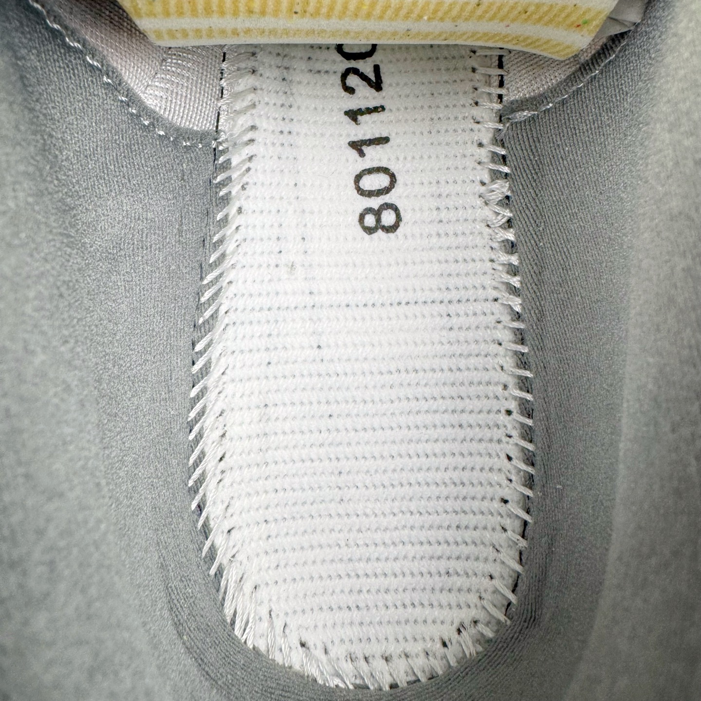 图片[19]-＃HP SALOMON XT-WHISPER 萨洛蒙圆头防滑耐磨低帮休闲越野训练城市通勤跑步鞋 男女同款 浅棕色 纯原外贸平台特供订单 耗时半年巨作 全套原纸板楦头开发 原厂特供网布配套加持 确保原汁原味 完美呈现版型 原档数据独家私模五层组合大底 男女鞋同步官方开发至46.5 原装Ortholite轻量化鞋垫 中底布带钢印编号 原厂TPU锁扣 进口港宝加持 后跟自然饱满 还原公司包裹性 鞋面以“锯齿”状的包裹系统呈现 在基色底之下加入了各种色点缀 将公司的最新技术和时尚前卫的造型融入耐用的长跑款式中 鞋面由 TPU 薄膜制成 并焊接在高耐磨网眼上 使其既时尚又坚固 由 ACS底盘支撑 可增强稳定性和支撑力 以及由橡胶凸耳 Contragrip外底覆盖的 EVA 缓冲中底 旨在应对崎岖的地形 鞋舌上的彩色Salomon 标签、Quicklace 系统以及鞋头、鞋舌和鞋跟上的附加品牌使细节更加完美 让穿着者可以轻松驾驭户外与通勤下的任何运动生活场景 无缝鞋身户外随意纵横 颜值与脚感兼备 出街通勤 绝对非常吸睛 你值得拥有 尺码：36 36.5 37.5 38 38.5 39 40 40.5 41 42 42.5 43 44 44.5 45 46 46.5 注意：偏小1码-选品中心