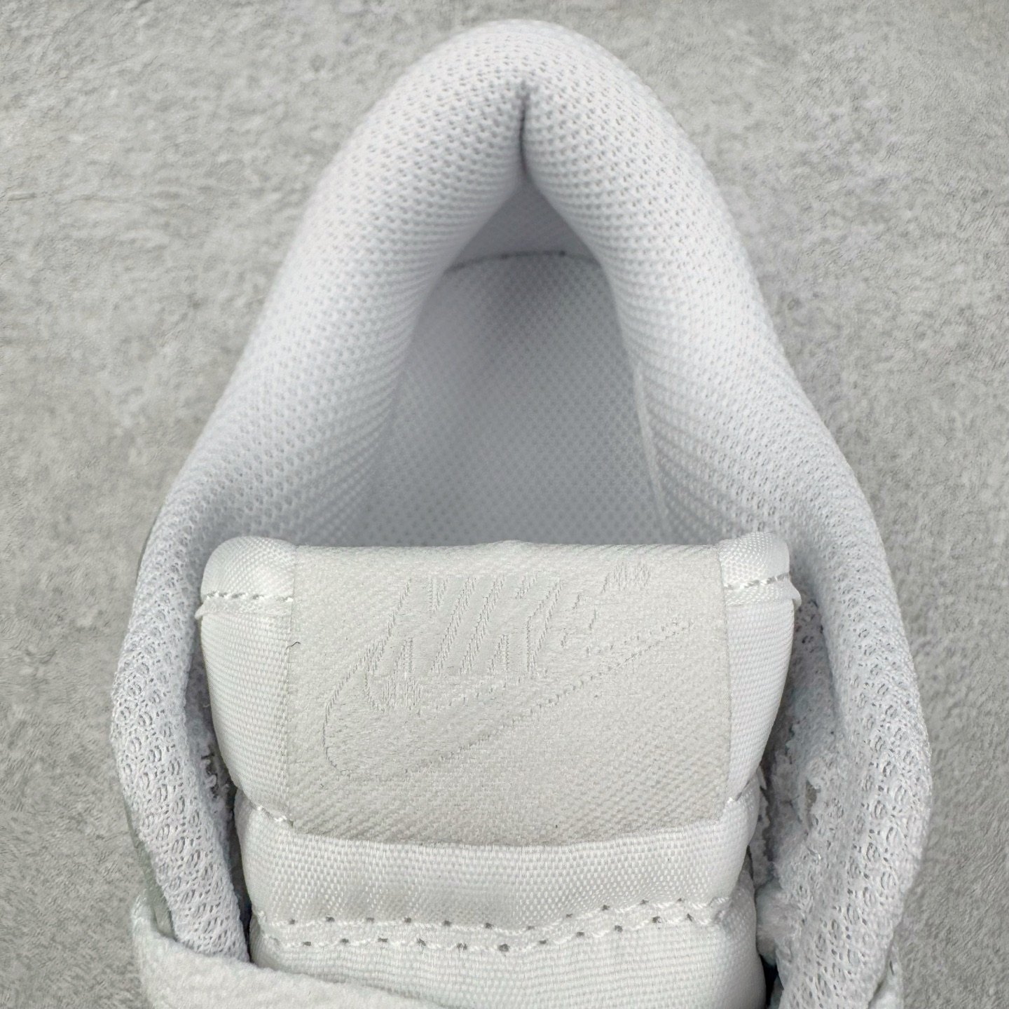 图片[13]-＃YC纯原 NK Dunk Low Purple Pulse 紫色扎染 烟灰绿 FB9109-124 实力大厂出品 新配色陆续开发 利润个位数只为口碑 全套原纸板楦头开发 确保原汁原味 完美呈现DUNK版型 一比一鞋头弧度高度鞋身弧度 此版本只针对中端市场 皮料材质有所更替 其他数据细节工艺流程均保持一致 绝不口嗨 细节品控鞋型随意对比 独家私模官方第六代原厂航空铝磨具打磨大底 鞋头坡度极致还原 无解鞋型 原盒原配 圈内天花板工艺 原厂玻璃冲刀 超高清洁度 全鞋零毛边皮料切割 原厂中底布点胶 中底布拉帮走线遵循公司 尺码：36 36.5 37.5 38 38.5 39 40 40.5 41 42 42.5 43 44 44.5 45 46-选品中心