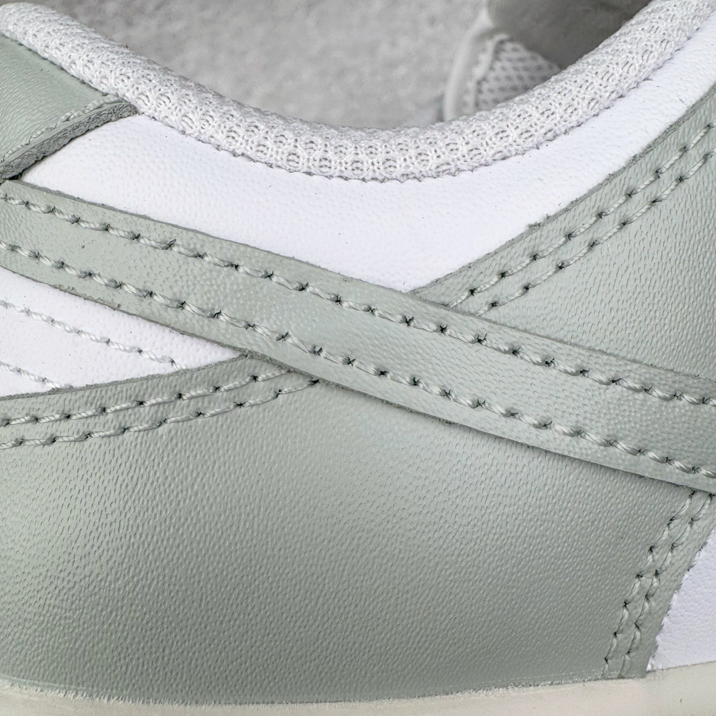 图片[15]-＃YC纯原 NK Dunk Low Purple Pulse 紫色扎染 烟灰绿 FB9109-124 实力大厂出品 新配色陆续开发 利润个位数只为口碑 全套原纸板楦头开发 确保原汁原味 完美呈现DUNK版型 一比一鞋头弧度高度鞋身弧度 此版本只针对中端市场 皮料材质有所更替 其他数据细节工艺流程均保持一致 绝不口嗨 细节品控鞋型随意对比 独家私模官方第六代原厂航空铝磨具打磨大底 鞋头坡度极致还原 无解鞋型 原盒原配 圈内天花板工艺 原厂玻璃冲刀 超高清洁度 全鞋零毛边皮料切割 原厂中底布点胶 中底布拉帮走线遵循公司 尺码：36 36.5 37.5 38 38.5 39 40 40.5 41 42 42.5 43 44 44.5 45 46-选品中心