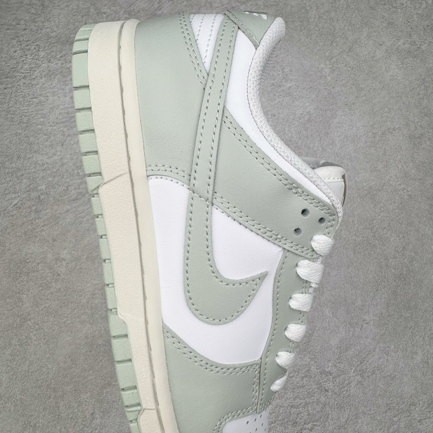 图片[6]-＃YC纯原 NK Dunk Low Purple Pulse 紫色扎染 烟灰绿 FB9109-124 实力大厂出品 新配色陆续开发 利润个位数只为口碑 全套原纸板楦头开发 确保原汁原味 完美呈现DUNK版型 一比一鞋头弧度高度鞋身弧度 此版本只针对中端市场 皮料材质有所更替 其他数据细节工艺流程均保持一致 绝不口嗨 细节品控鞋型随意对比 独家私模官方第六代原厂航空铝磨具打磨大底 鞋头坡度极致还原 无解鞋型 原盒原配 圈内天花板工艺 原厂玻璃冲刀 超高清洁度 全鞋零毛边皮料切割 原厂中底布点胶 中底布拉帮走线遵循公司 尺码：36 36.5 37.5 38 38.5 39 40 40.5 41 42 42.5 43 44 44.5 45 46-选品中心