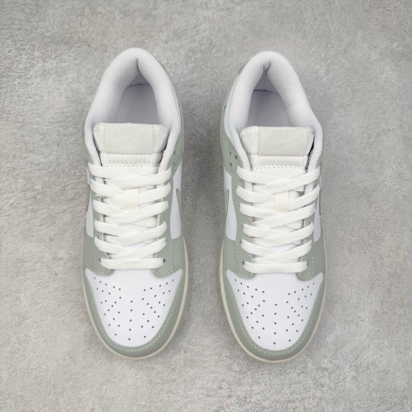 图片[2]-＃YC纯原 NK Dunk Low Purple Pulse 紫色扎染 烟灰绿 FB9109-124 实力大厂出品 新配色陆续开发 利润个位数只为口碑 全套原纸板楦头开发 确保原汁原味 完美呈现DUNK版型 一比一鞋头弧度高度鞋身弧度 此版本只针对中端市场 皮料材质有所更替 其他数据细节工艺流程均保持一致 绝不口嗨 细节品控鞋型随意对比 独家私模官方第六代原厂航空铝磨具打磨大底 鞋头坡度极致还原 无解鞋型 原盒原配 圈内天花板工艺 原厂玻璃冲刀 超高清洁度 全鞋零毛边皮料切割 原厂中底布点胶 中底布拉帮走线遵循公司 尺码：36 36.5 37.5 38 38.5 39 40 40.5 41 42 42.5 43 44 44.5 45 46-选品中心