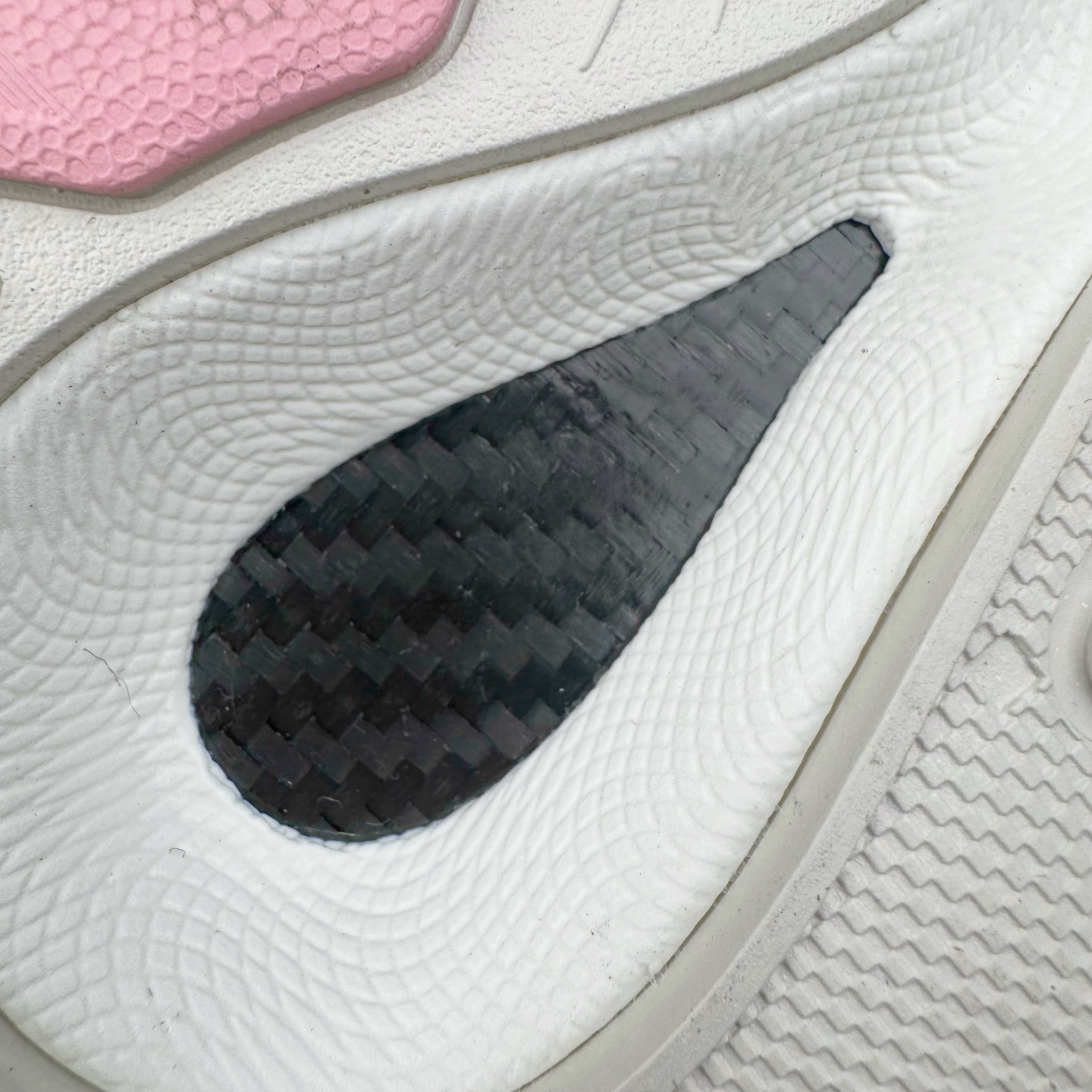 图片[17]-＃纯原 GUCCI 古驰皮革圆头抽绳低帮生活休闲鞋 Gucci（古驰）是源于意大利的时装奢饰品牌，是全球奢侈品品牌之一。由古驰奥•古驰在1921年于意大利佛罗伦萨创办。古驰的严品包括时装、皮具、皮鞋、手表、领带、丝巾、香水、家居用品及宠物用品等，借由其独特的创意和革新，以及精湛的意大利工艺闻名于世。GUCCl品牌时装一向以高档、豪华、性感而闻名于世，以“身份与财富之象征”品牌形象成为富有上流社会的消费宠儿。古驰—-永恒而经典并深受明星们的青睐，品牌灵感源自演员，公主和名媛等杰出女性。实拍调校N版已经零色差零失真 百分百还原实物色彩所见即所得 不存在货不对板色差等低级问题 选购参考实物拍摄 不混卖不参货 只用心做好货严格选品 承诺混一赔十 尺码：36 37 38 39 40 41 42 43 44 45-选品中心