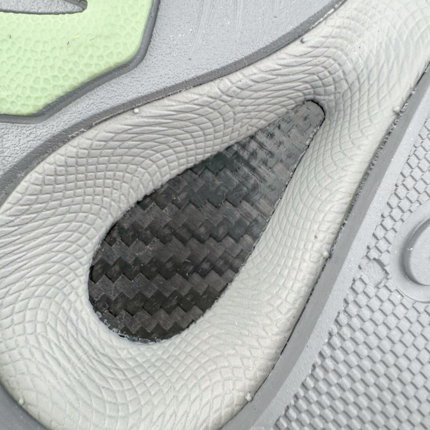 图片[15]-＃纯原 GUCCI 古驰皮革圆头抽绳低帮生活休闲鞋 Gucci（古驰）是源于意大利的时装奢饰品牌，是全球奢侈品品牌之一。由古驰奥•古驰在1921年于意大利佛罗伦萨创办。古驰的严品包括时装、皮具、皮鞋、手表、领带、丝巾、香水、家居用品及宠物用品等，借由其独特的创意和革新，以及精湛的意大利工艺闻名于世。GUCCl品牌时装一向以高档、豪华、性感而闻名于世，以“身份与财富之象征”品牌形象成为富有上流社会的消费宠儿。古驰—-永恒而经典并深受明星们的青睐，品牌灵感源自演员，公主和名媛等杰出女性。实拍调校N版已经零色差零失真 百分百还原实物色彩所见即所得 不存在货不对板色差等低级问题 选购参考实物拍摄 不混卖不参货 只用心做好货严格选品 承诺混一赔十 尺码：36 37 38 39 40 41 42 43 44 45-选品中心