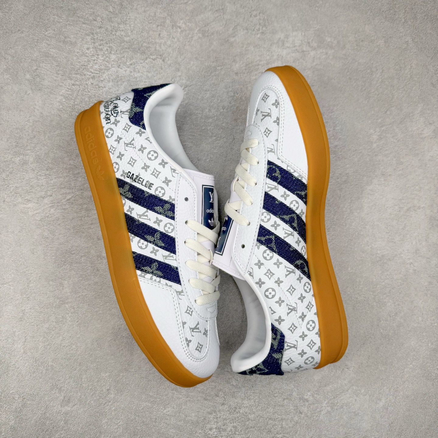 图片[3]-＃C2 AD Gazelle Indoor Trainers 羚羊内训系列低帮复古百搭休闲运动德训风板鞋 SC9207-727 90年代经典的复刻版！自60年代以足球训练鞋面世以来,Gazelle就以其经典设计席卷全球。1991年版本的复刻,再造经典Gazelle。采用皮革打造,搭配浊色细节,让这款经典更加简约。尺码：36 36⅔ 37⅓ 38 38⅔ 39⅓ 40 40⅔ 41⅓ 42 42⅔ 43⅓ 44⅓ 44⅔ 45-选品中心