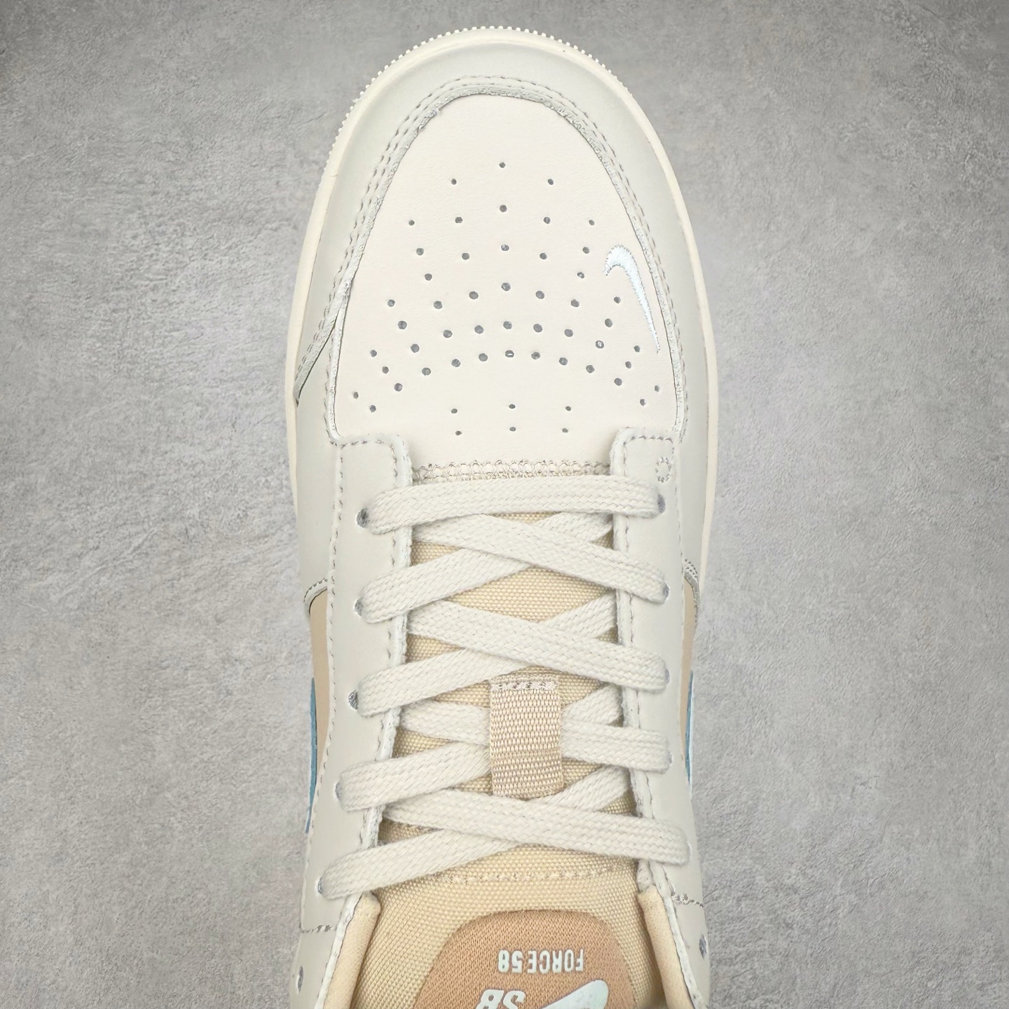 图片[4]-NK SB Force 58 空军58系列低帮休闲运动滑板板鞋 DV5476-003 鞋面由帆布和麂皮拼接 层次感丰富 搭配硫化外底 耐磨耐穿 鞋舌及中底后跟处饰有SB Logo 表明鞋款身份 采用包边设计 经久耐穿 硫化结构则有效提升灵活性 穿上这款全新推出的创意力作 助你耀动街头 尺码：36 36.5 37.5 38 38.5 39 40 40.5 41 42 42.5 43 44 45-选品中心