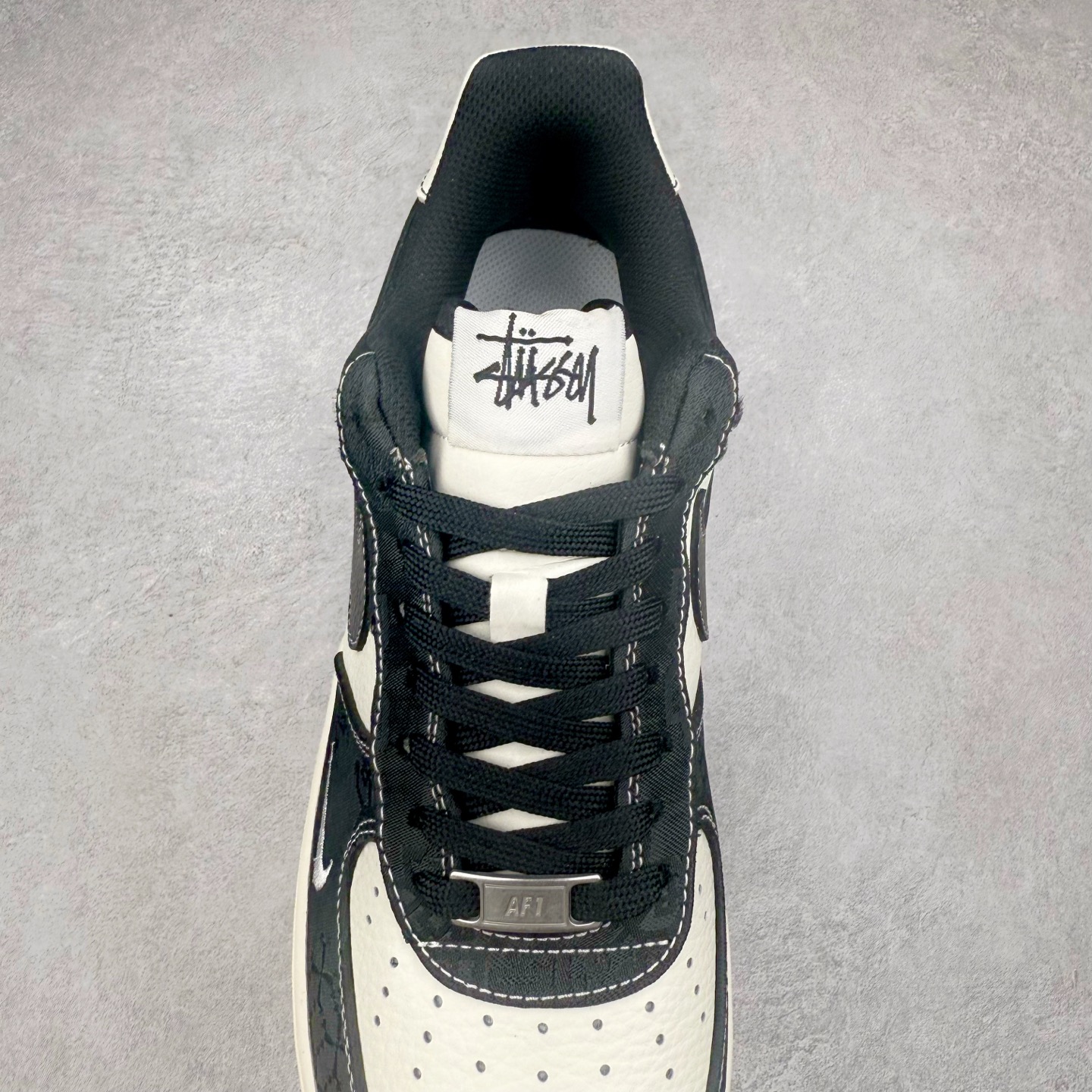 图片[5]-NK Air Force 1´07 Low 空军一号低帮百搭休闲运动板鞋 LW9279-013 柔软、弹性十足的缓震性能和出色的中底设计 横跨复古与现代的外型结合 造就出风靡全球 三十多年的Force 1 直到今天还深受青睐 实拍调校N版已经零色差零失真 百分百还原实物色彩所见即所得 不存在货不对板色差等低级问题 选购参考实物拍摄 不混卖不参货 只用心做好货严格选品 承诺混一赔十 尺码：36 36.5 37.5 38 38.5 39 40 40.5 41 42 42.5 43 44 44.5 45-选品中心