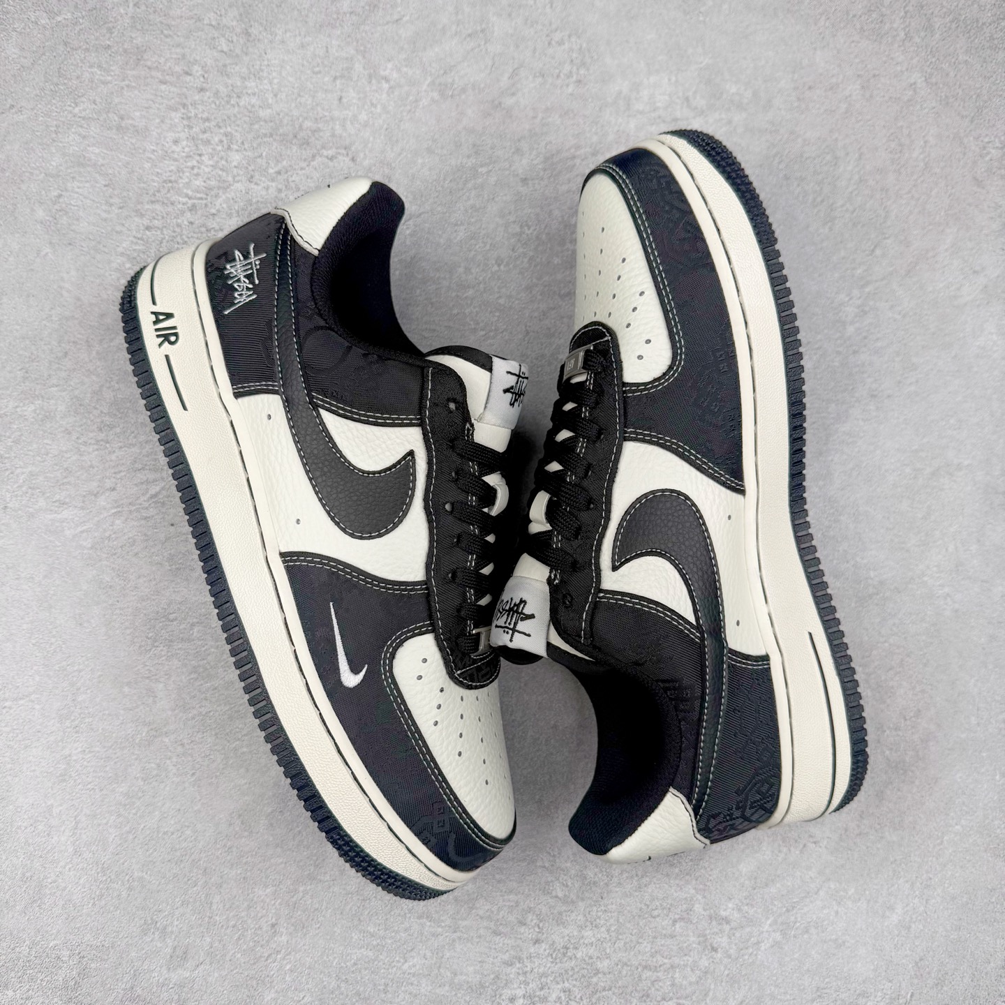 图片[3]-NK Air Force 1´07 Low 空军一号低帮百搭休闲运动板鞋 LW9279-013 柔软、弹性十足的缓震性能和出色的中底设计 横跨复古与现代的外型结合 造就出风靡全球 三十多年的Force 1 直到今天还深受青睐 实拍调校N版已经零色差零失真 百分百还原实物色彩所见即所得 不存在货不对板色差等低级问题 选购参考实物拍摄 不混卖不参货 只用心做好货严格选品 承诺混一赔十 尺码：36 36.5 37.5 38 38.5 39 40 40.5 41 42 42.5 43 44 44.5 45-选品中心