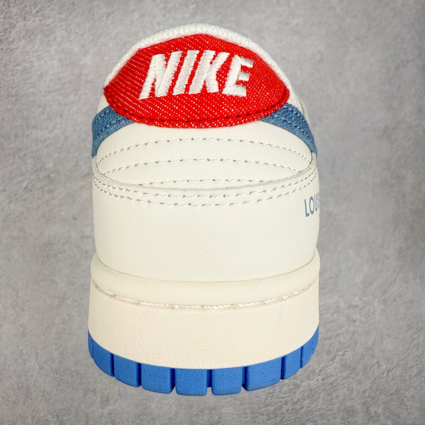 图片[8]-NK Dunk Low 定制配色 SM6668-101 大厂出品 极力推荐 原装头层材料 独家版型蒸餾加工帶來的是更好的视觉和脚感体验大厂纯原品质出货 清洁度 电绣工艺 皮料切割干净无任何毛边 细节完美 实拍调校N版已经零色差零失真 百分百还原实物色彩所见即所得 不存在货不对板色差等低级问题 选购参考实物拍摄 不混卖不参货 只用心做好货严格选品 承诺混一赔十 尺码：36 36.5 37.5 38 38.5 39 40 40.5 41 42 42.5 43 44 44.5 45-选品中心