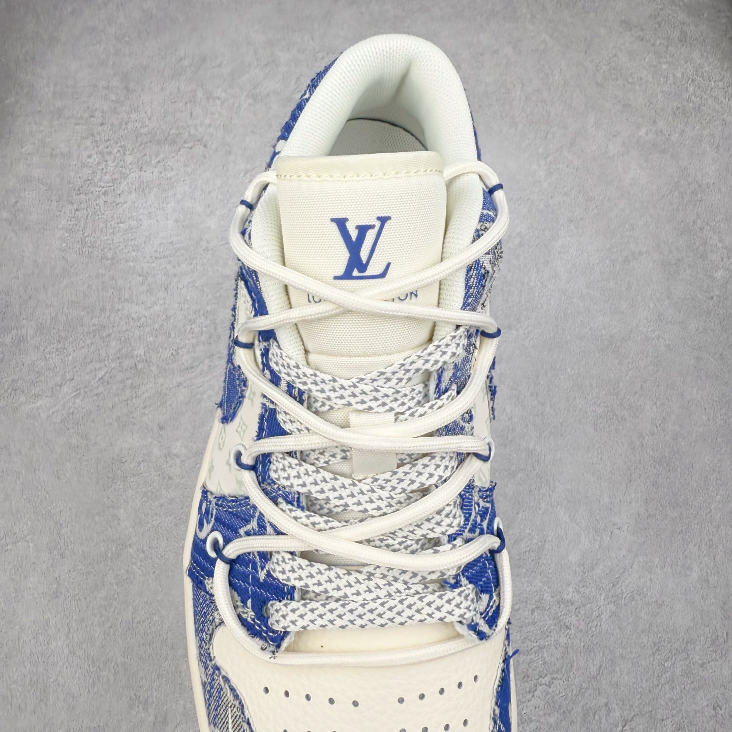 图片[5]-TS x Air Jordan AJ1 Low 倒钩低帮联名定制配色 YX5066-373 原厂内置气垫魔块 A模大底 头层小牛皮 鞋舌AJ原厂专用牛津布+AJ专用反口珍珠布+原厂无杂质高弹内里海棉+特殊封边弹力鞋带 实拍调校N版已经零色差零失真 百分百还原实物色彩所见即所得 不存在货不对板色差等低级问题 选购参考实物拍摄 不混卖不参货 只用心做好货严格选品 承诺混一赔十 尺码：36 36.5 37.5 38 38.5 39 40 40.5 41 42 42.5 43 44 44.5 45-选品中心