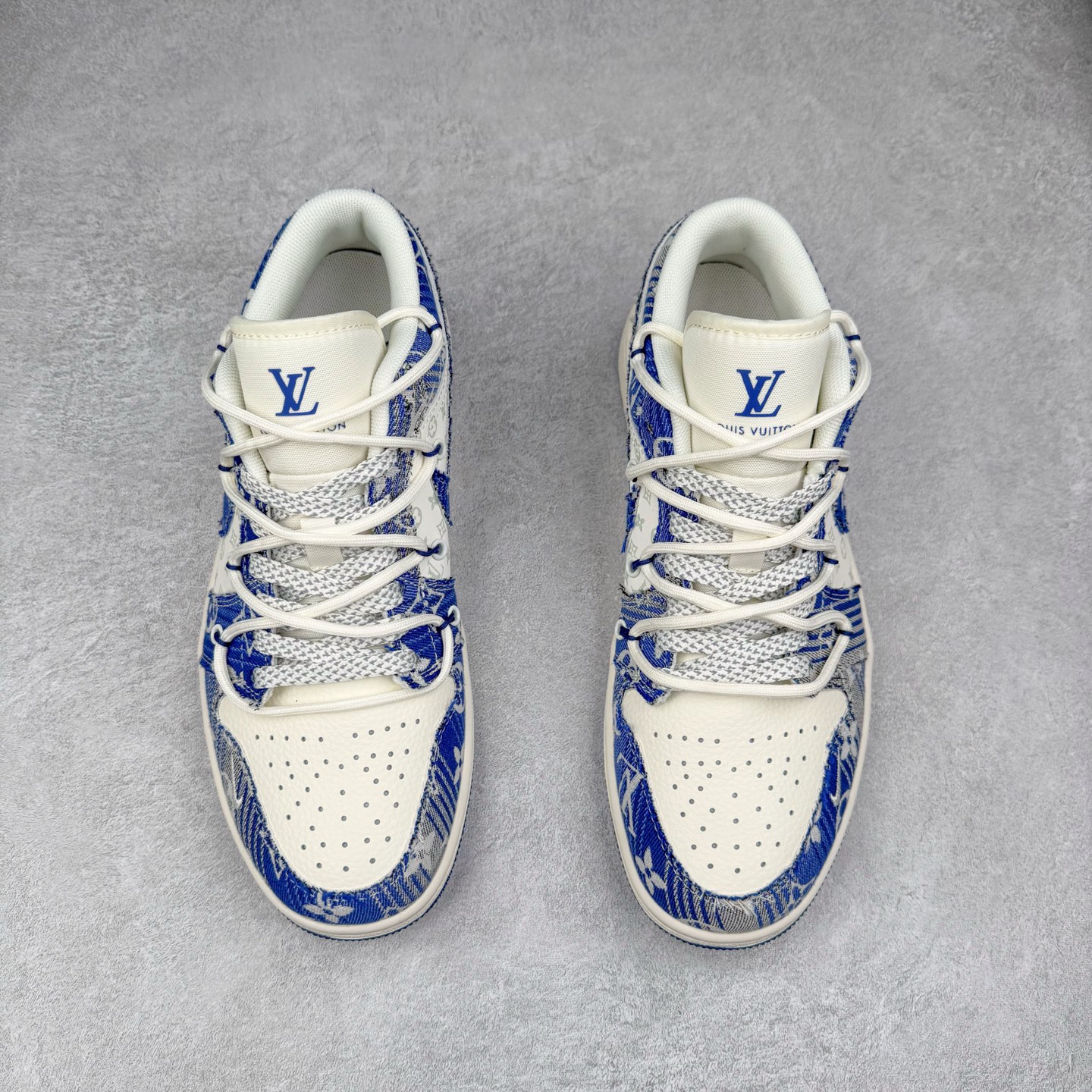 图片[2]-TS x Air Jordan AJ1 Low 倒钩低帮联名定制配色 YX5066-373 原厂内置气垫魔块 A模大底 头层小牛皮 鞋舌AJ原厂专用牛津布+AJ专用反口珍珠布+原厂无杂质高弹内里海棉+特殊封边弹力鞋带 实拍调校N版已经零色差零失真 百分百还原实物色彩所见即所得 不存在货不对板色差等低级问题 选购参考实物拍摄 不混卖不参货 只用心做好货严格选品 承诺混一赔十 尺码：36 36.5 37.5 38 38.5 39 40 40.5 41 42 42.5 43 44 44.5 45-选品中心