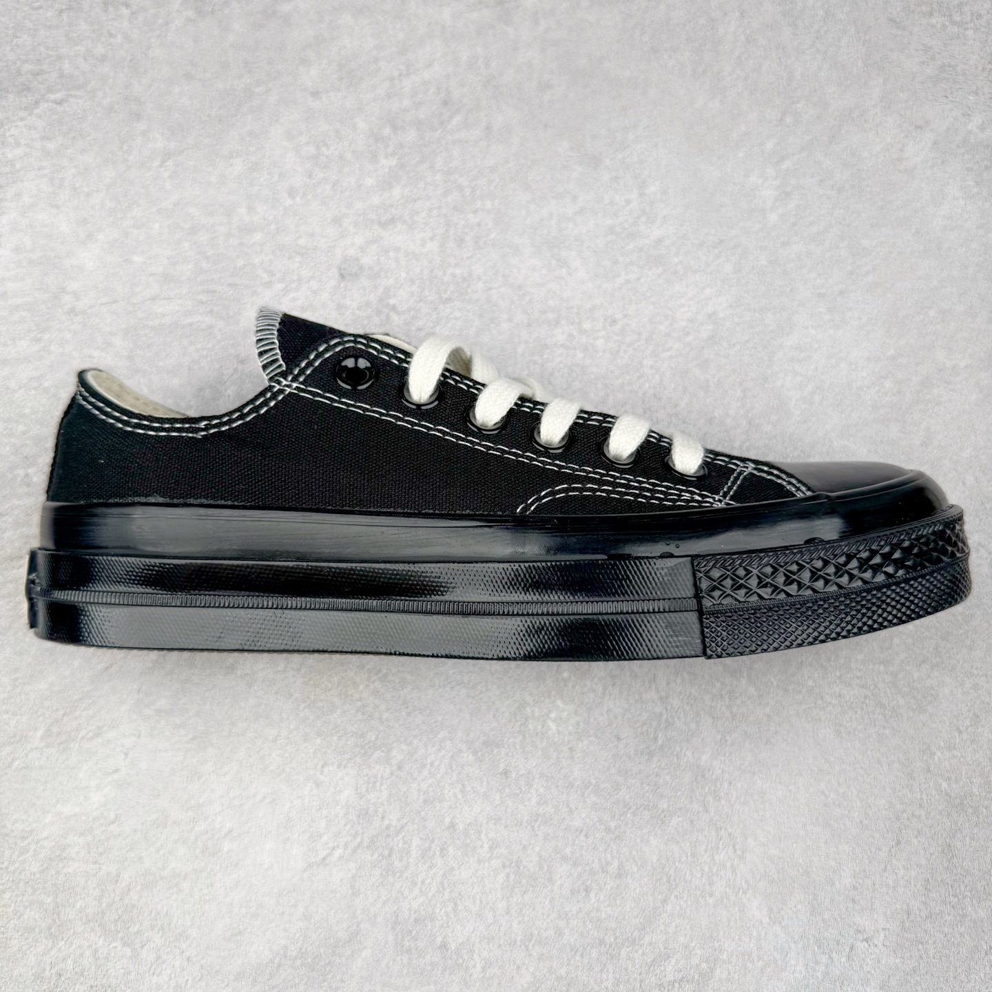 Converse Chuck 1970s 黑武士 匡威官方 防滑耐磨复古休闲帆布鞋 经典70s鞋型加持全黑帆布鞋身 全黑永不过时 自带复古氛围 百搭耐穿 货号:A17938C 低帮 货号:A17937C 高帮 尺码:35 36 36.5 37 37.5 38 39 39.5 40 41 41.5 42 42.5 43 44-选品中心