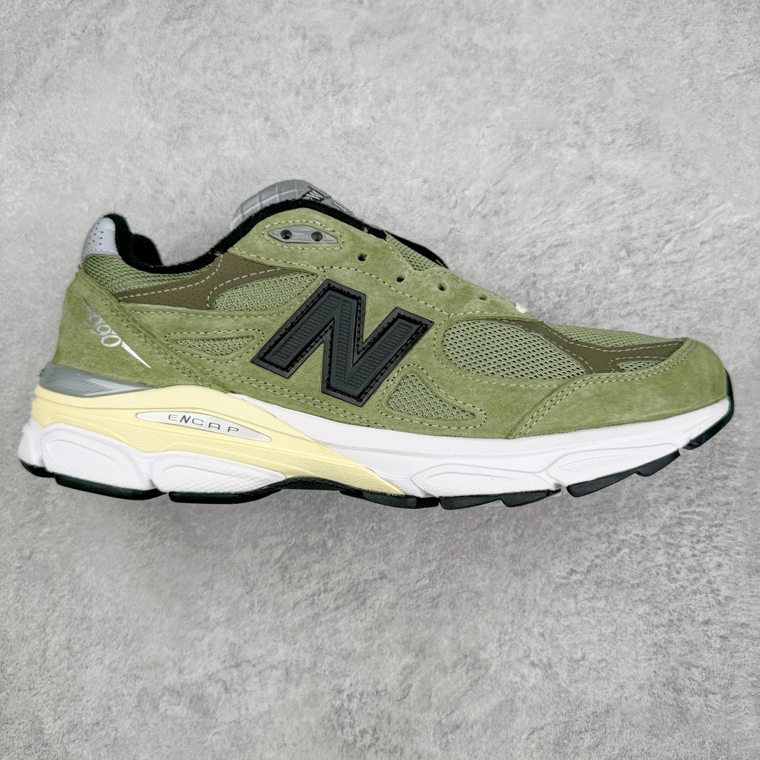 图片[15]-＃K版纯原福利 New Balance M990 新百伦NB990V3 第三代总统复古慢跑鞋 正确3M反光细节 原楦原纸版开发 正确6层组合底模精密开发 搭载全新碳素中底 后跟透明TPU水晶装饰条稳固 沿用了引以为傲的跑鞋手工技艺 采用猪皮绒面并包裹局部透气网面的鞋身设计 菱网鞋舌上刻有New Balance USA 鞋面依旧身着经典的大热之灰 彰显了其高端的品质身份 尺码：36 37 37.5 38 38.5 39 40 40.5 41.5 42 42.5 43 44 45-选品中心