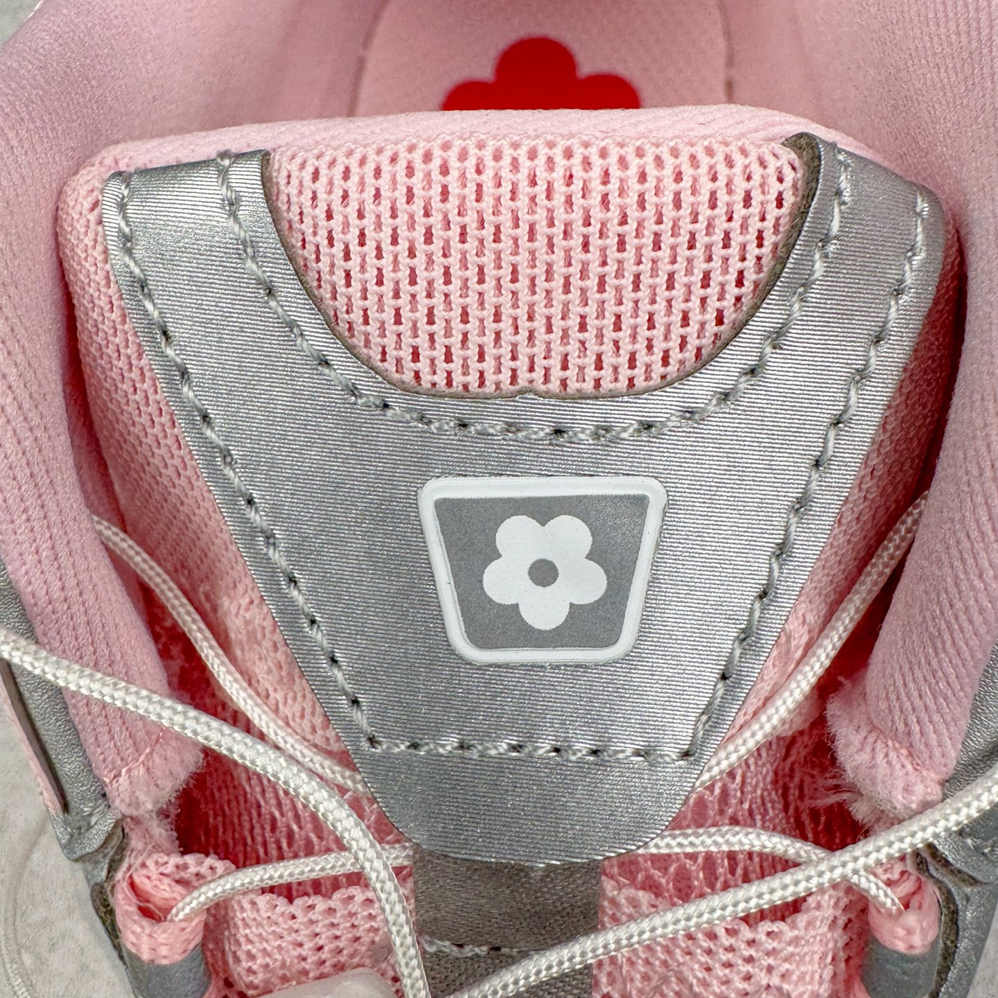 图片[12]-＃HP SALOMON XT-WHISPER 萨洛蒙圆头防滑耐磨低帮休闲越野训练城市通勤跑步鞋 男女同款 浅棕色 纯原外贸平台特供订单 耗时半年巨作 全套原纸板楦头开发 原厂特供网布配套加持 确保原汁原味 完美呈现版型 原档数据独家私模五层组合大底 男女鞋同步官方开发至46.5 原装Ortholite轻量化鞋垫 中底布带钢印编号 原厂TPU锁扣 进口港宝加持 后跟自然饱满 还原公司包裹性 鞋面以“锯齿”状的包裹系统呈现 在基色底之下加入了各种色点缀 将公司的最新技术和时尚前卫的造型融入耐用的长跑款式中 鞋面由 TPU 薄膜制成 并焊接在高耐磨网眼上 使其既时尚又坚固 由 ACS底盘支撑 可增强稳定性和支撑力 以及由橡胶凸耳 Contragrip外底覆盖的 EVA 缓冲中底 旨在应对崎岖的地形 鞋舌上的彩色Salomon 标签、Quicklace 系统以及鞋头、鞋舌和鞋跟上的附加品牌使细节更加完美 让穿着者可以轻松驾驭户外与通勤下的任何运动生活场景 无缝鞋身户外随意纵横 颜值与脚感兼备 出街通勤 绝对非常吸睛 你值得拥有 尺码：36 36.5 37.5 38 38.5 39 40 40.5 41 42 42.5 43 44 44.5 45 46 46.5 注意：偏小1码-选品中心