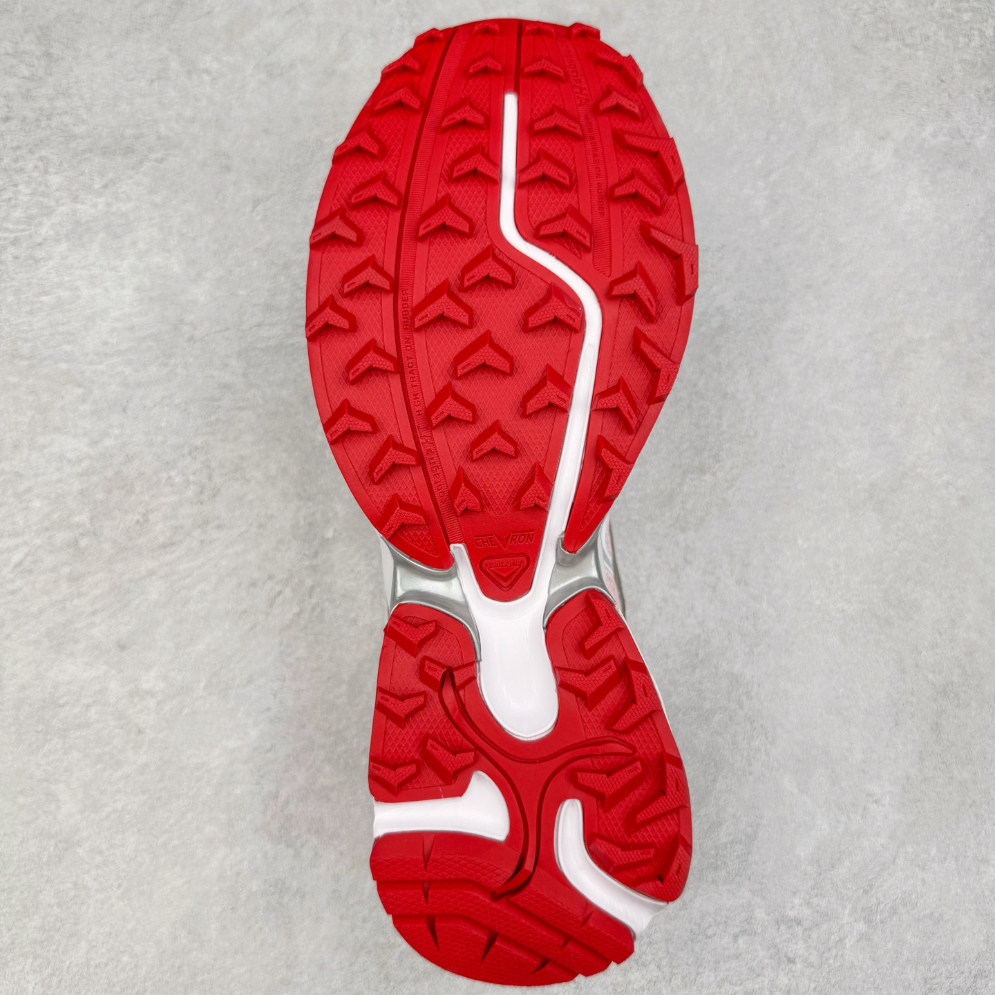 图片[9]-＃HP SALOMON XT-WHISPER 萨洛蒙圆头防滑耐磨低帮休闲越野训练城市通勤跑步鞋 男女同款 浅棕色 纯原外贸平台特供订单 耗时半年巨作 全套原纸板楦头开发 原厂特供网布配套加持 确保原汁原味 完美呈现版型 原档数据独家私模五层组合大底 男女鞋同步官方开发至46.5 原装Ortholite轻量化鞋垫 中底布带钢印编号 原厂TPU锁扣 进口港宝加持 后跟自然饱满 还原公司包裹性 鞋面以“锯齿”状的包裹系统呈现 在基色底之下加入了各种色点缀 将公司的最新技术和时尚前卫的造型融入耐用的长跑款式中 鞋面由 TPU 薄膜制成 并焊接在高耐磨网眼上 使其既时尚又坚固 由 ACS底盘支撑 可增强稳定性和支撑力 以及由橡胶凸耳 Contragrip外底覆盖的 EVA 缓冲中底 旨在应对崎岖的地形 鞋舌上的彩色Salomon 标签、Quicklace 系统以及鞋头、鞋舌和鞋跟上的附加品牌使细节更加完美 让穿着者可以轻松驾驭户外与通勤下的任何运动生活场景 无缝鞋身户外随意纵横 颜值与脚感兼备 出街通勤 绝对非常吸睛 你值得拥有 尺码：36 36.5 37.5 38 38.5 39 40 40.5 41 42 42.5 43 44 44.5 45 46 46.5 注意：偏小1码-选品中心