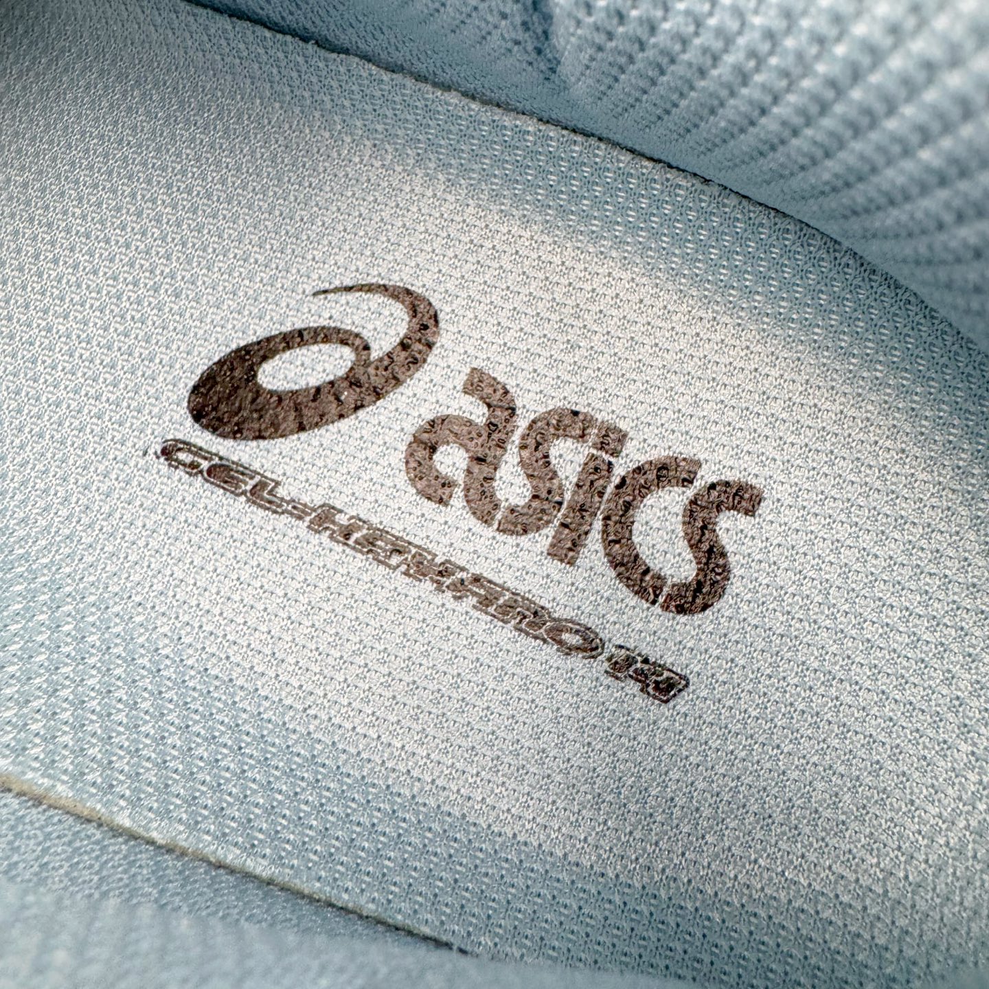 图片[12]-＃ZC总裁 Asics Gel-Kayano K14 亚瑟士系列复古舒适织物合成革减震防滑耐磨低帮休闲跑步鞋 市场顶级版本 原装纸板楦头开发 独家私模五层组合大底 原厂定制缓震硅胶加持 原盒原配 官方四联吊牌 一比一同步原鞋工艺和用料 鞋面原厂“三明治”多层网布 区别其他同价版本 鞋垫采用原厂OrthoLite欧索莱材质 非普通海玻璃鞋垫 后跟一样采用了GEL缓震胶 整体系列设计非常的科技感 锻炼跑步的同时让你一样时尚百搭 尺码：36 37 37.5 38 39 39.5 40 40.5 41.5 42 42.5 43.5 44 44.5 45 46-选品中心