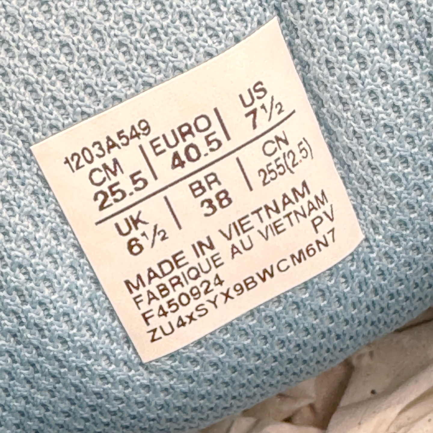 图片[10]-＃ZC总裁 Asics Gel-Kayano K14 亚瑟士系列复古舒适织物合成革减震防滑耐磨低帮休闲跑步鞋 市场顶级版本 原装纸板楦头开发 独家私模五层组合大底 原厂定制缓震硅胶加持 原盒原配 官方四联吊牌 一比一同步原鞋工艺和用料 鞋面原厂“三明治”多层网布 区别其他同价版本 鞋垫采用原厂OrthoLite欧索莱材质 非普通海玻璃鞋垫 后跟一样采用了GEL缓震胶 整体系列设计非常的科技感 锻炼跑步的同时让你一样时尚百搭 尺码：36 37 37.5 38 39 39.5 40 40.5 41.5 42 42.5 43.5 44 44.5 45 46-选品中心