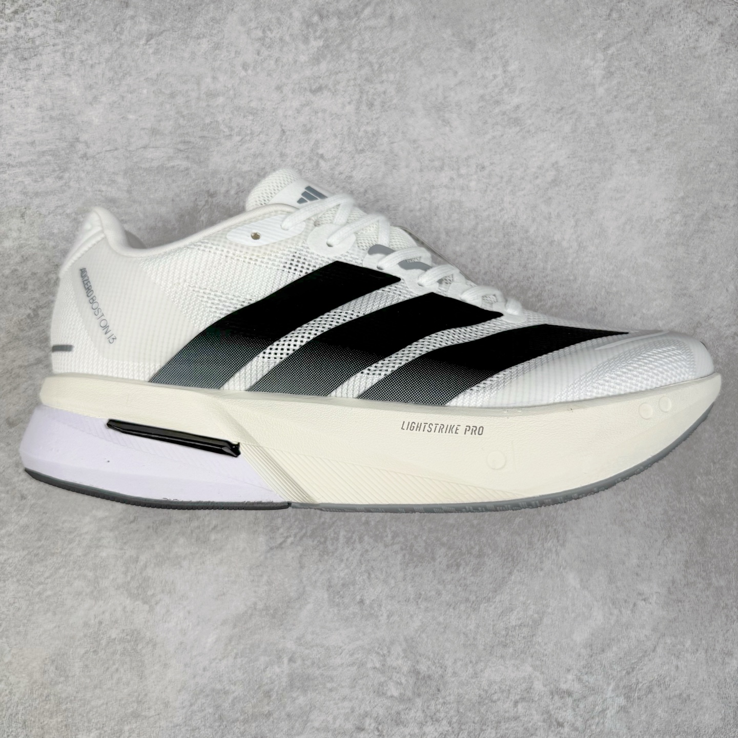 AD Adizero Boston 13 夏季透气网眼竞速跑鞋 融合Lightstrike和Lightstrike Pro技术 采用乙烯/乙酸乙烯酯(EVA)材质 打造舒适中底 含ENERGYROD能量碳柱 旨在为步伐添活力 尺码：36 36.5 37 38 38.5 39 40 40.5 41 42 42.5 43 44 44.5 45-选品中心