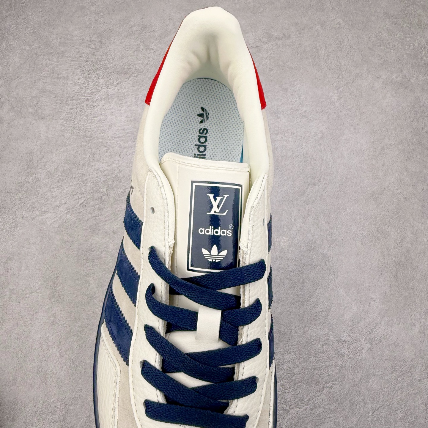 图片[5]-＃C2 AD Gazelle Indoor Trainers 羚羊内训系列低帮复古百搭休闲运动德训风板鞋 SC9207-725 90年代经典的复刻版！自60年代以足球训练鞋面世以来,Gazelle就以其经典设计席卷全球。1991年版本的复刻,再造经典Gazelle。采用皮革打造,搭配浊色细节,让这款经典更加简约。尺码：36 36⅔ 37⅓ 38 38⅔ 39⅓ 40 40⅔ 41⅓ 42 42⅔ 43⅓ 44⅓ 44⅔ 45-选品中心