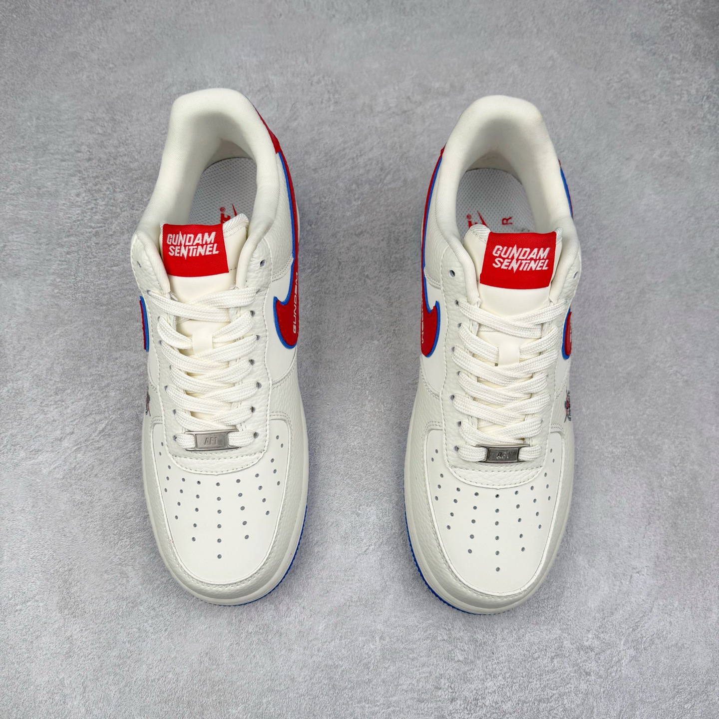 图片[2]-NK Air Force 1´07 Low 空军一号低帮百搭休闲运动板鞋 SC0601-565 柔软、弹性十足的缓震性能和出色的中底设计 横跨复古与现代的外型结合 造就出风靡全球 三十多年的Force 1 直到今天还深受青睐 实拍调校N版已经零色差零失真 百分百还原实物色彩所见即所得 不存在货不对板色差等低级问题 选购参考实物拍摄 不混卖不参货 只用心做好货严格选品 承诺混一赔十 尺码：36 36.5 37.5 38 38.5 39 40 40.5 41 42 42.5 43 44 44.5 45-选品中心