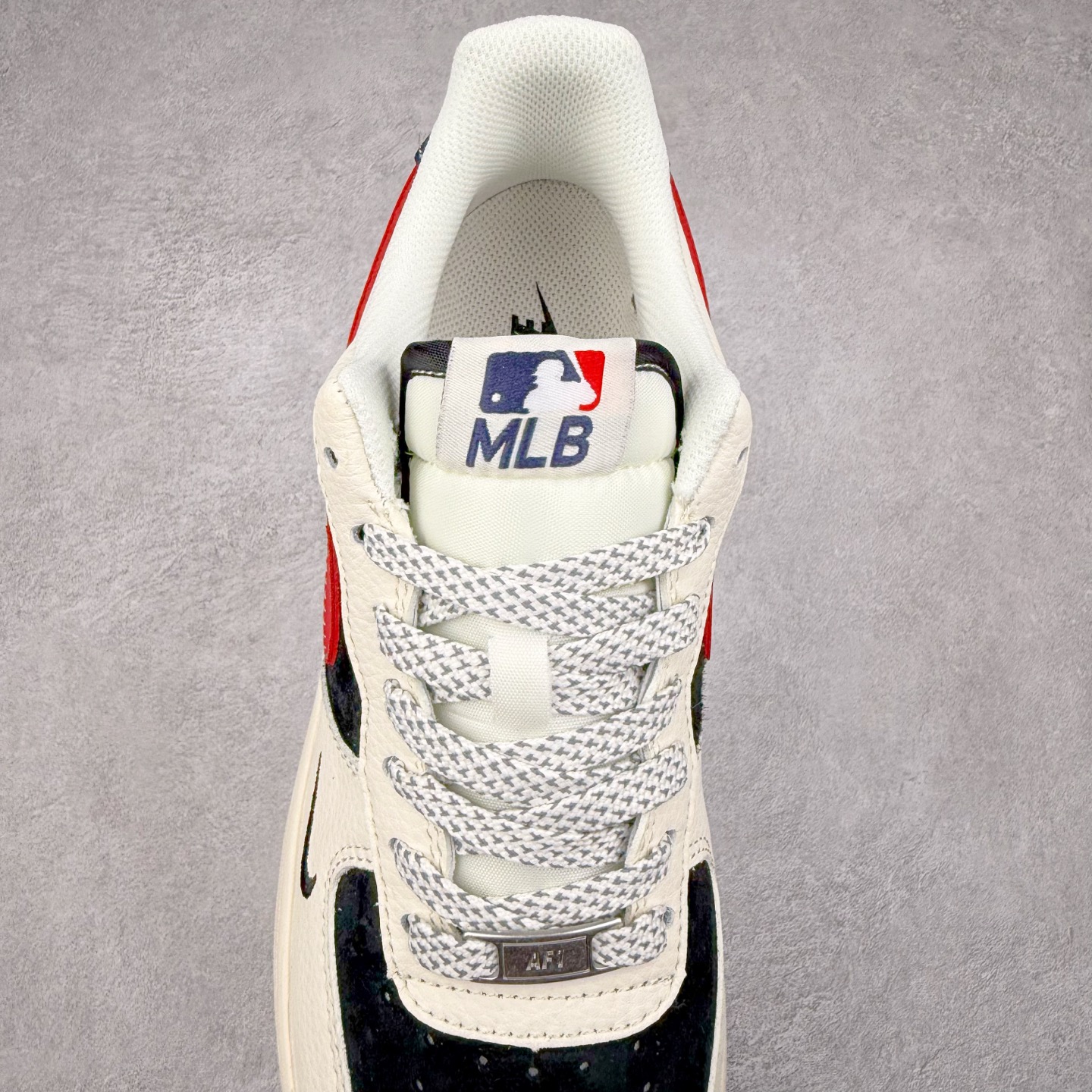 图片[5]-NK Air Force 1´07 Low 空军一号低帮百搭休闲运动板鞋 KK1988-091 柔软、弹性十足的缓震性能和出色的中底设计 横跨复古与现代的外型结合 造就出风靡全球 三十多年的Force 1 直到今天还深受青睐 实拍调校N版已经零色差零失真 百分百还原实物色彩所见即所得 不存在货不对板色差等低级问题 选购参考实物拍摄 不混卖不参货 只用心做好货严格选品 承诺混一赔十 尺码：36 36.5 37.5 38 38.5 39 40 40.5 41 42 42.5 43 44 44.5 45-选品中心