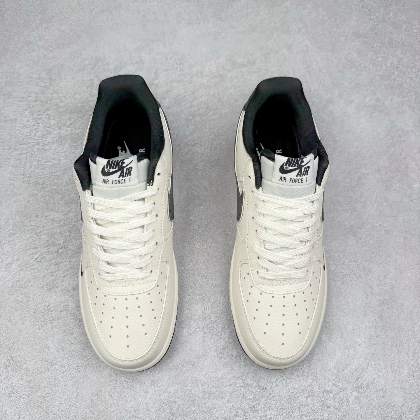 图片[2]-NK Air Force 1´07 Low 空军一号低帮百搭休闲运动板鞋 DF0188-072 柔软、弹性十足的缓震性能和出色的中底设计 横跨复古与现代的外型结合 造就出风靡全球 三十多年的Force 1 直到今天还深受青睐 实拍调校N版已经零色差零失真 百分百还原实物色彩所见即所得 不存在货不对板色差等低级问题 选购参考实物拍摄 不混卖不参货 只用心做好货严格选品 承诺混一赔十 尺码：36 36.5 37.5 38 38.5 39 40 40.5 41 42 42.5 43 44 44.5 45-选品中心