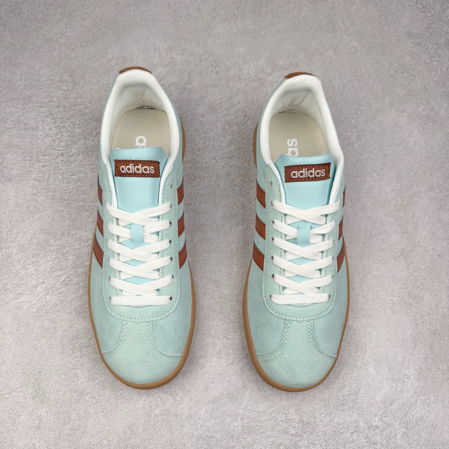 图片[2]-＃福利特价 AD Neo VL Court Lifestyle 2.0 学院生活方式系列低德训风休闲运动板鞋 NEO生活城市系列 #男女鞋半码制#采用环保纤维革组合翻毛皮鞋面材质#内嵌EVA透气吸汗鞋垫#缜密拉帮中底布#外置耐磨标准橡胶大底 尺码：36 36⅔ 37⅓ 38 38⅔ 39⅓ 40 40⅔ 41⅓ 42 42⅔ 43⅓ 44 44⅔ 45-选品中心