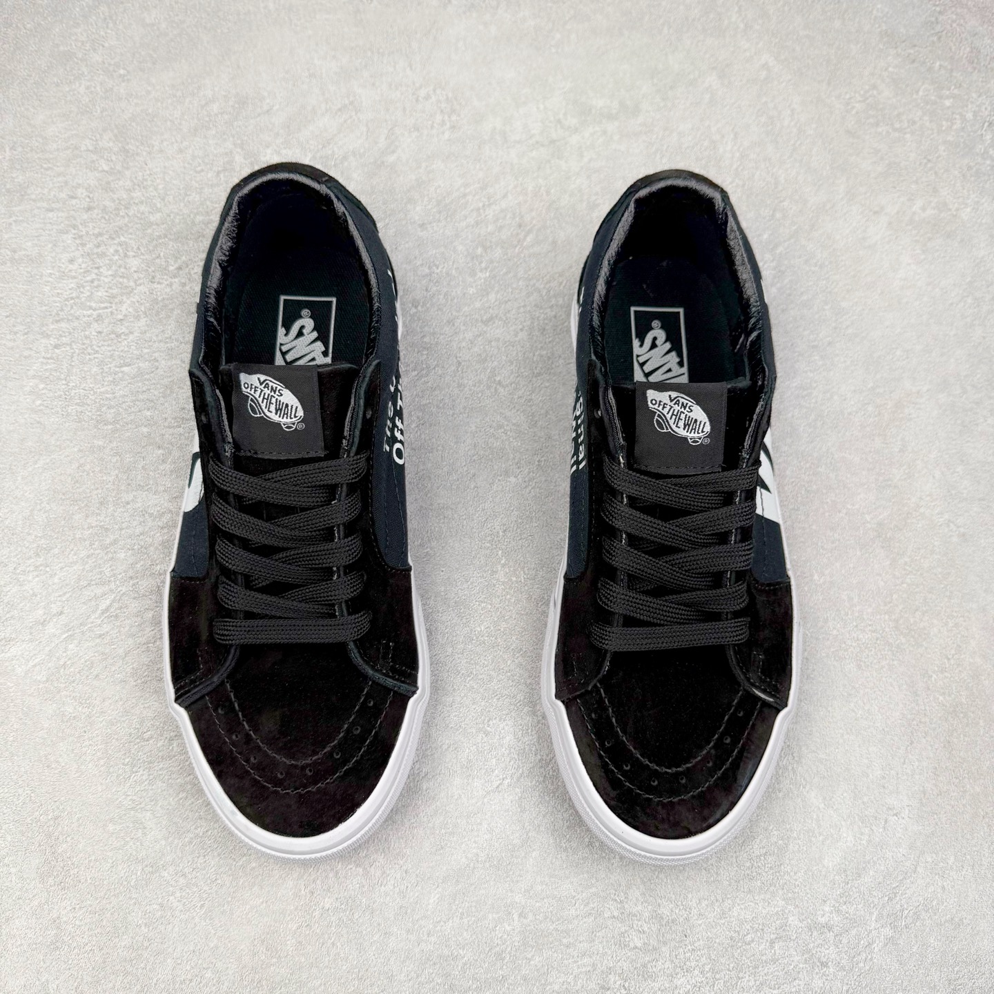 图片[2]-Vans Sk8-Low 黑白字母 范斯官方 防滑耐磨硫化帆布鞋 鞋面采用黑色帆布材质搭配VANS标志性Logo字母 极具辨识度 上脚百搭不出错 货号：VN0A5KXDY28 尺码：35 36 36.5 37 38 38.5 39 40 40.5 41 42 42.5 43 44-选品中心