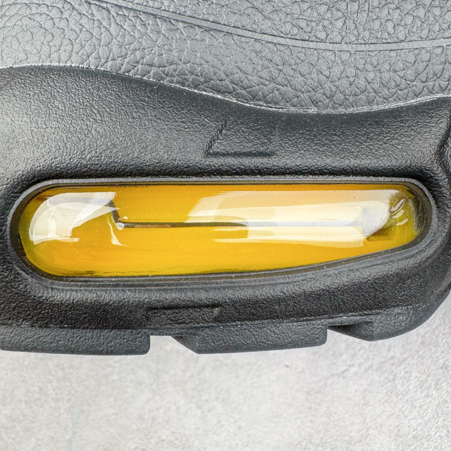 图片[23]-＃GX纯原 Corteiz x NK Air Max 95 联名复古舒适气垫运动鞋 黑金 FB2709-003 经典重温 外单专供大厂出品 品质稳定 一百余色 终端操作 鞋款设计灵感源于人体构造 中底设计基于人体的脊柱构造 是整体设计的核心 尼龙孔眼代表了肋骨 而分层式面板和网眼象征着肌肉纤维和肉体组织 Air Max 95采用了两个独立的吹塑成型的Air-Sole单元 并首次在前掌使用可视化气垫设计 Swoosh logo夜当作一个 点符号放在了鞋子的后帮位置 20年的发展让 AIR MAX 95有了不同的故事 20年后再度面向世人的时候 焕然一新的面貌 让人有了另外一种清新脱俗的感觉 尺码：40 40.5 41 42 42.5 43 44 44.5 45 45.5 46 47.5 48.5-选品中心