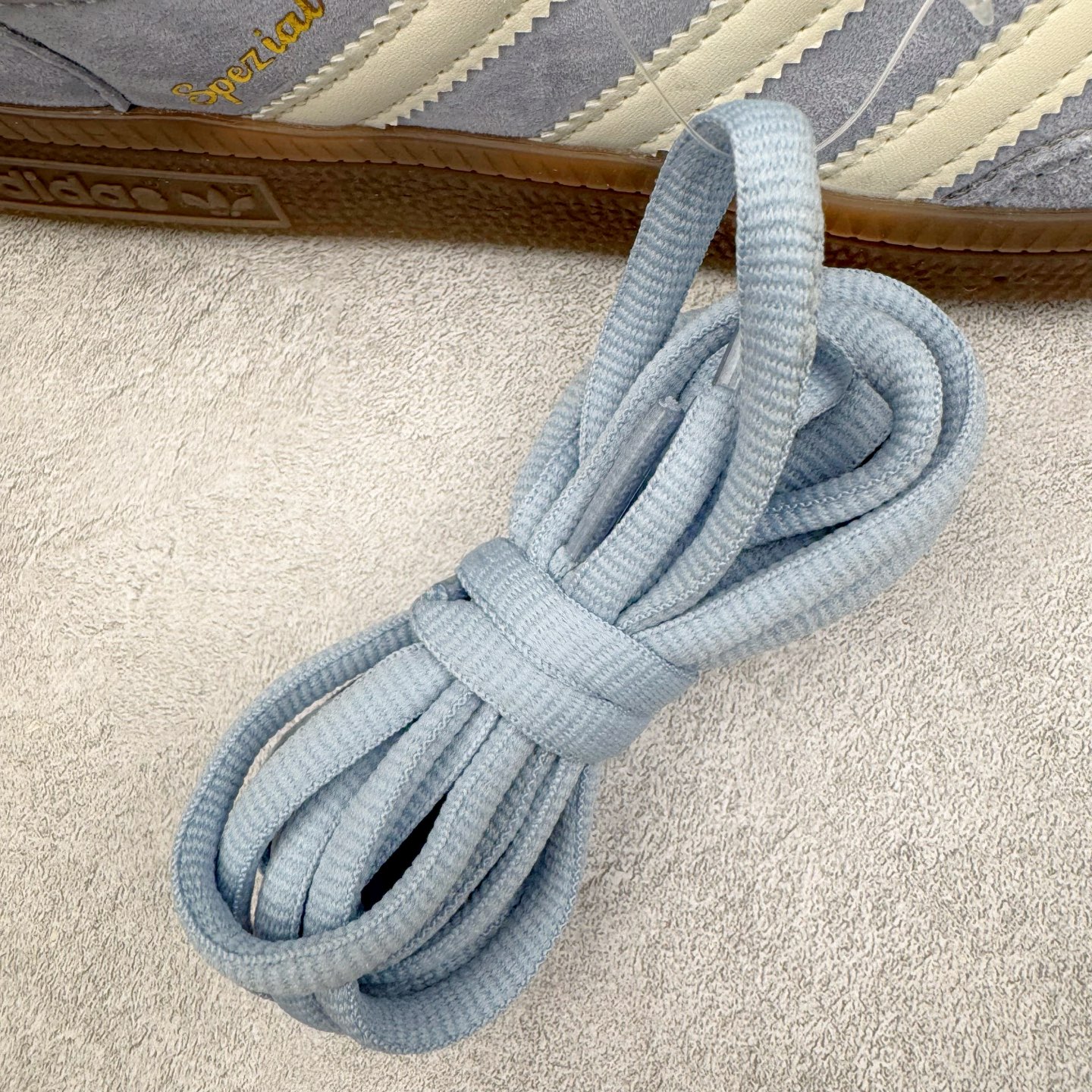 图片[14]-＃S2纯原 AD Originals Handball SPZL 手球运动员系列百搭休闲运动板鞋 KI5933 口碑大厂出品 品控大底版型不断改良更新 原厂皮料 原装过验内外标加持 全套原纸板楦头开发 确保原汁原味 完美呈现桑巴版型 一比一鞋头弧度高度鞋身弧度 数据细节工艺流程均保持一致 这款来自阿迪达斯的这款HANDBALL SPZL前身是一双手球运动鞋 这一次拿来复刻 所以鞋面的主要色彩选用了黑色 鞋面外侧除了Spezial字母之外还有三叶草标志 Handball SPZL作为复古手球训练鞋与作为室内足球鞋的Samba有着异曲同工之处 但是质感更为出众的鞋身以及丰富的配色选择比起Samba来讲可以说是更胜一筹了 尺码：36 36⅔ 37⅓ 38 38⅔ 39⅓ 40 40⅔ 41⅓ 42 42⅔ 43⅓ 44 45-选品中心