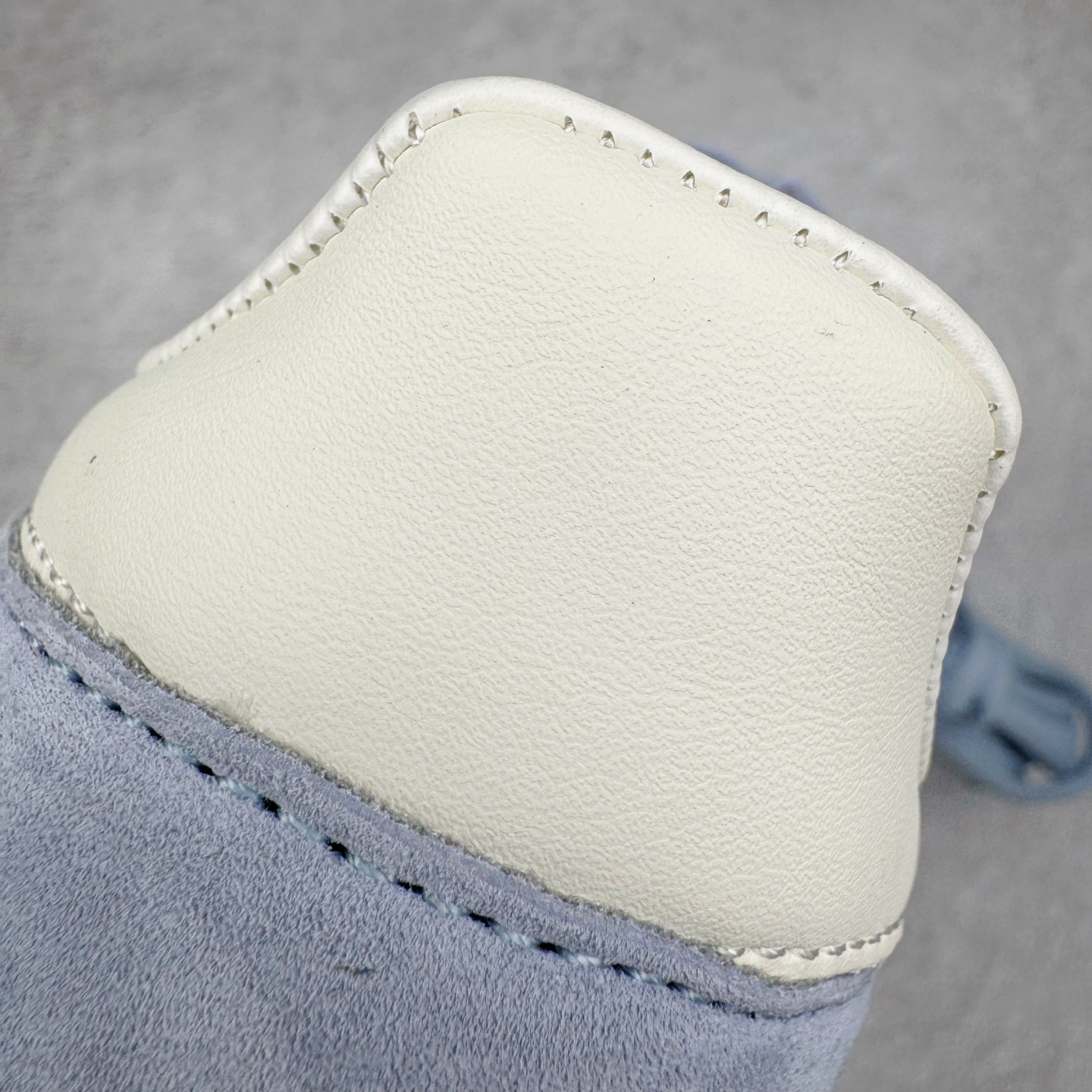 图片[16]-＃S2纯原 AD Originals Handball SPZL 手球运动员系列百搭休闲运动板鞋 KI5933 口碑大厂出品 品控大底版型不断改良更新 原厂皮料 原装过验内外标加持 全套原纸板楦头开发 确保原汁原味 完美呈现桑巴版型 一比一鞋头弧度高度鞋身弧度 数据细节工艺流程均保持一致 这款来自阿迪达斯的这款HANDBALL SPZL前身是一双手球运动鞋 这一次拿来复刻 所以鞋面的主要色彩选用了黑色 鞋面外侧除了Spezial字母之外还有三叶草标志 Handball SPZL作为复古手球训练鞋与作为室内足球鞋的Samba有着异曲同工之处 但是质感更为出众的鞋身以及丰富的配色选择比起Samba来讲可以说是更胜一筹了 尺码：36 36⅔ 37⅓ 38 38⅔ 39⅓ 40 40⅔ 41⅓ 42 42⅔ 43⅓ 44 45-选品中心