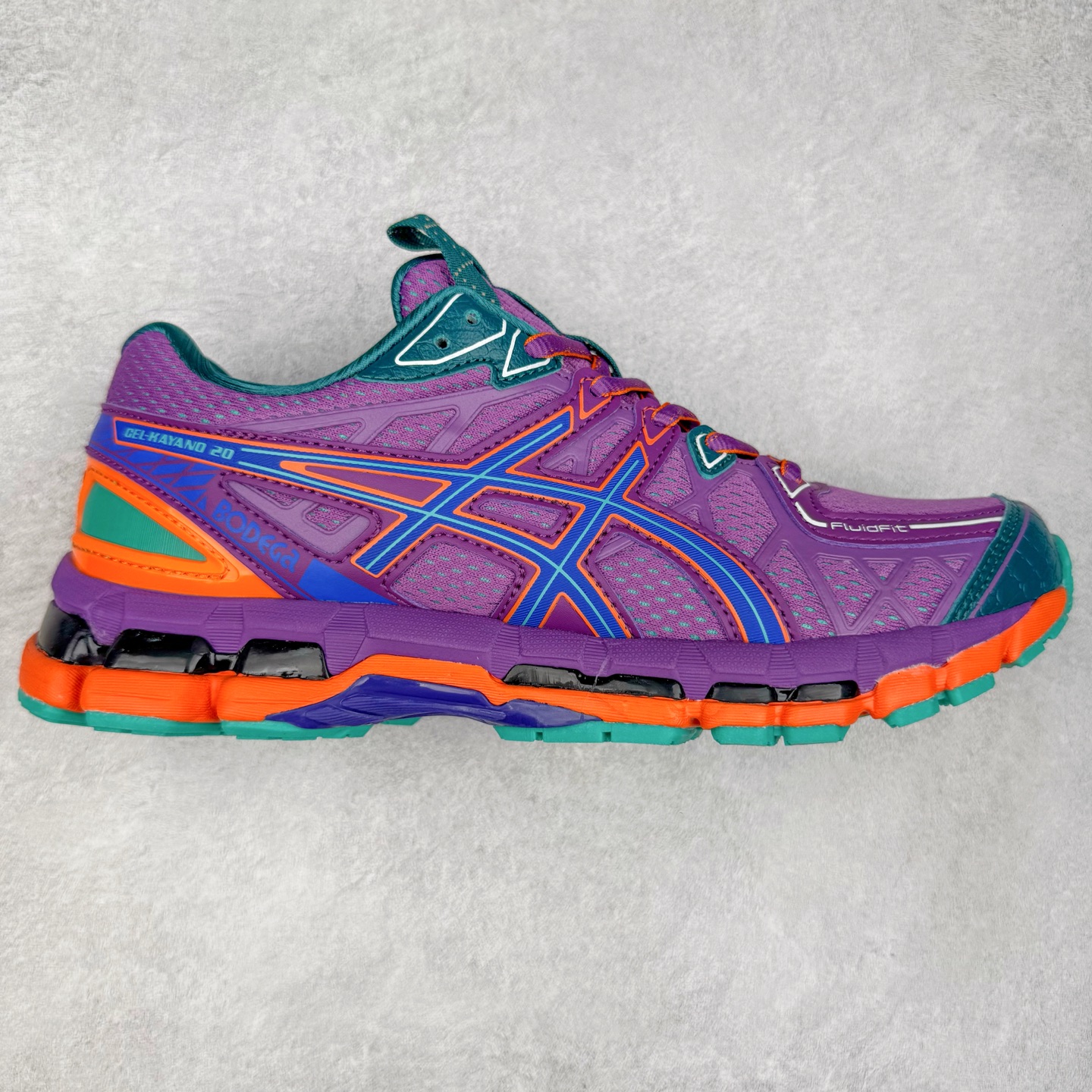 图片[4]-Asics Gel-kayano 20 亚瑟士舒适时尚低帮跑步鞋 GEL-KAYANO 20代问世于2013年以卓越的缓冲性能在长跑领域而闻名 该鞋款拥抱建筑美学 从建筑物和汽车中汲取设计灵感 富有科技感的外观造型 多功能性满足日常生活的使用需求 ASICS（亚瑟士）是日本实业家鬼冢喜八郎创立的跑鞋运动品牌，名字想法源自著名的拉丁谚语“AnimaSana In Corpore Sano”，意为“健全的精神寓于强健的体魄”。正如其名字的含义，ASICS亚瑟士一直坚信保持身体的健康与活力是打造健康快乐的生活方式的最佳途径。亚瑟士的跑鞋、篮球鞋等系列集专业与美貌于一身，拥有极高的热度。2016年，ASICS在“2016年日本最佳全球品牌”排行榜名列第17名。尺码：36 37 37.5 38 39 39.5 40 40.5 41.5 42 42.5 43.5 44 45-选品中心
