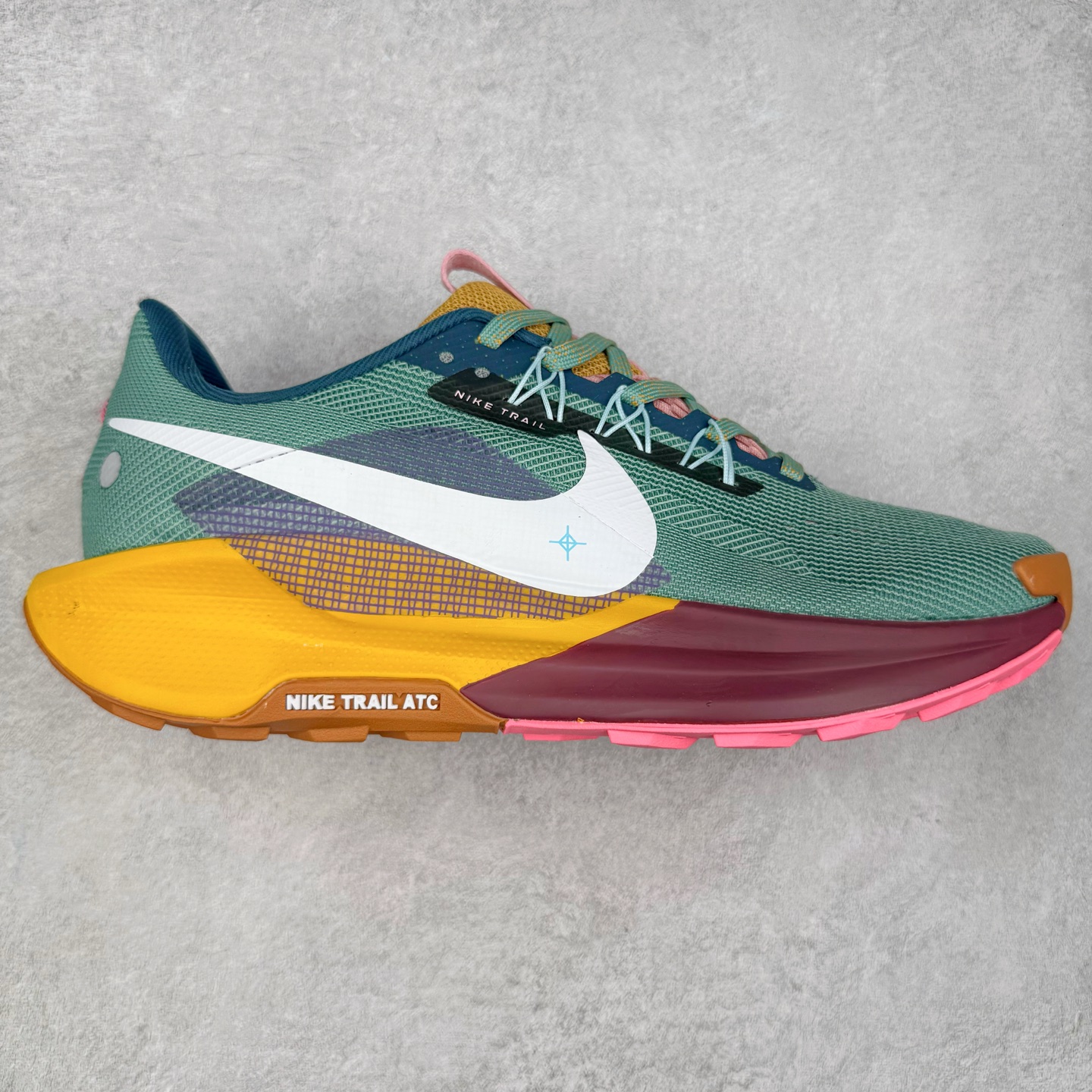 ＃福利特价 NK JUNIPER TRAIL ATC Next Nature 越野跑步鞋 登月兼顾迅疾外观和稳固脚感 后跟覆面和中足动态支撑巧妙融合 缔造稳定顺畅的迈步体验 尺码：36 36.5 37.5 38 38.5 39 40 40.5 41 42 42.5 43 44 44.5 45-选品中心