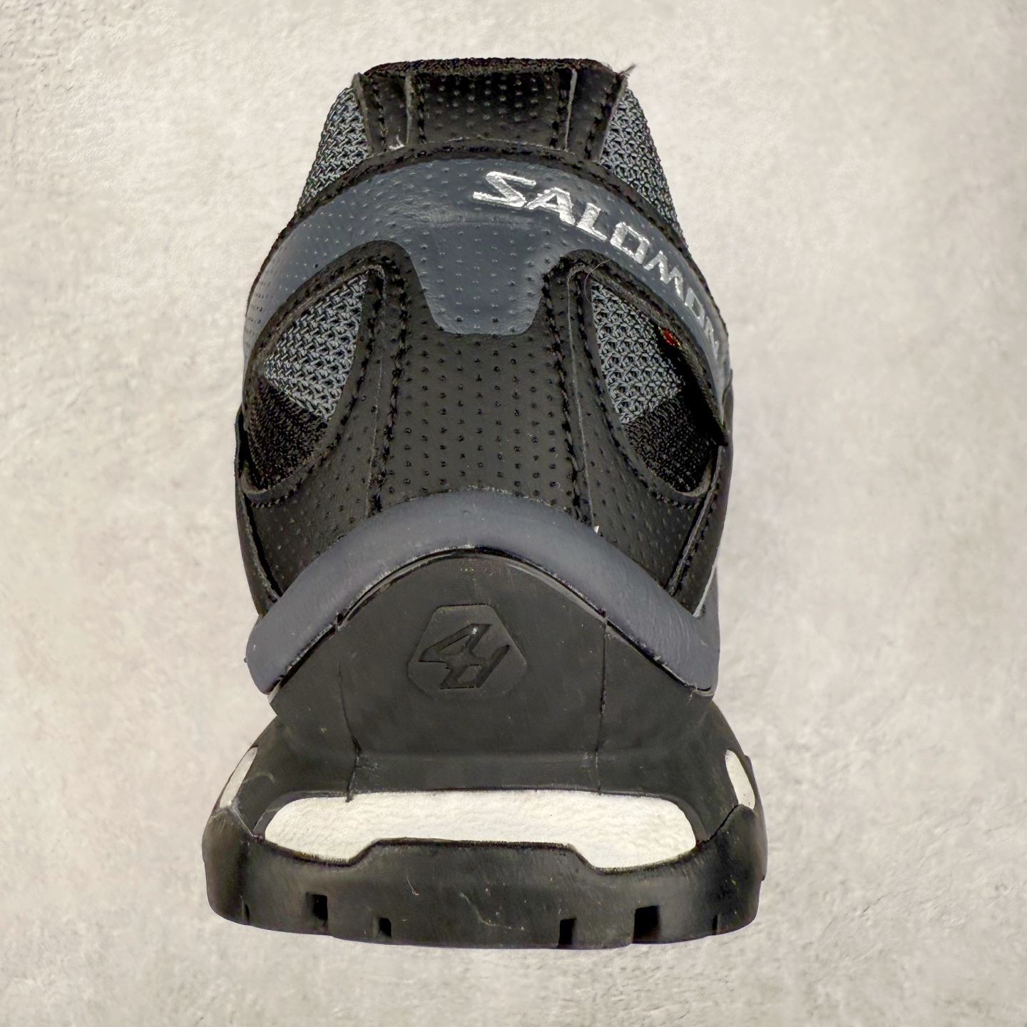 图片[8]-＃福利特价️ Salomon XT-QUEST ADV 萨洛蒙潮流越野机能户外功能鞋 纯原外贸平台特供订单 耗时半年巨作 全套原纸板楦头开发 原厂特供网布配套加持 确保原汁原味 完美呈现版型 原档数据独家私模五层组合大底 男女鞋同步官方开发至46.5 原装Ortholite轻量化鞋垫 中底布带钢印编号 原厂TPU锁扣 进口港宝加持 后跟自然饱满 还原公司包裹性 基于 SALOMON 初代 XT 鞋身造型并搭载 4D ADVANCED CHASSIS™ 大底打造而成 为这款 XT-QUEST 带来了多项足部控制与保护等功能性 如在运动过程中控制左右晃动的过程而提高稳定性、改善长途越野过程中足中到足尖的过渡、提高感知岩石的精确度以抵抗尖锐物体对脚底的伤害以及采用动态缓冲来增强穿着舒适感 从而减轻疲劳感 使 XT-QUEST 成为一双舒适且安全的户外之履 尺码：36 36.5 37.5 38 38.5 39 40 40.5 41 42 42.5 43 44 44.5 45-选品中心