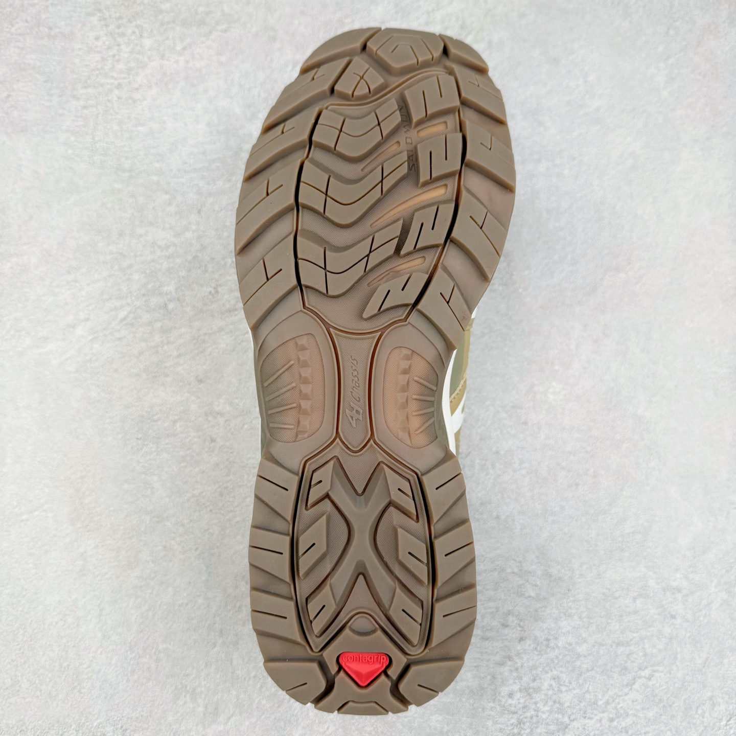 图片[9]-＃福利特价️ Salomon XT-QUEST ADV 萨洛蒙潮流越野机能户外功能鞋 纯原外贸平台特供订单 耗时半年巨作 全套原纸板楦头开发 原厂特供网布配套加持 确保原汁原味 完美呈现版型 原档数据独家私模五层组合大底 男女鞋同步官方开发至46.5 原装Ortholite轻量化鞋垫 中底布带钢印编号 原厂TPU锁扣 进口港宝加持 后跟自然饱满 还原公司包裹性 基于 SALOMON 初代 XT 鞋身造型并搭载 4D ADVANCED CHASSIS™ 大底打造而成 为这款 XT-QUEST 带来了多项足部控制与保护等功能性 如在运动过程中控制左右晃动的过程而提高稳定性、改善长途越野过程中足中到足尖的过渡、提高感知岩石的精确度以抵抗尖锐物体对脚底的伤害以及采用动态缓冲来增强穿着舒适感 从而减轻疲劳感 使 XT-QUEST 成为一双舒适且安全的户外之履 尺码：36 36.5 37.5 38 38.5 39 40 40.5 41 42 42.5 43 44 44.5 45-选品中心