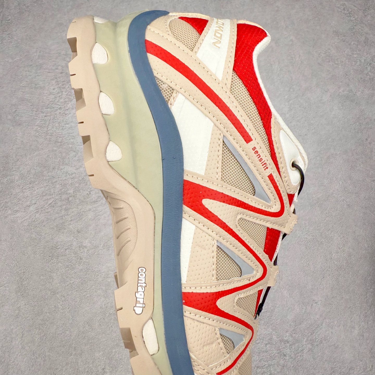 图片[6]-＃福利特价️ Salomon XT-QUEST ADV 萨洛蒙潮流越野机能户外功能鞋 纯原外贸平台特供订单 耗时半年巨作 全套原纸板楦头开发 原厂特供网布配套加持 确保原汁原味 完美呈现版型 原档数据独家私模五层组合大底 男女鞋同步官方开发至46.5 原装Ortholite轻量化鞋垫 中底布带钢印编号 原厂TPU锁扣 进口港宝加持 后跟自然饱满 还原公司包裹性 基于 SALOMON 初代 XT 鞋身造型并搭载 4D ADVANCED CHASSIS™ 大底打造而成 为这款 XT-QUEST 带来了多项足部控制与保护等功能性 如在运动过程中控制左右晃动的过程而提高稳定性、改善长途越野过程中足中到足尖的过渡、提高感知岩石的精确度以抵抗尖锐物体对脚底的伤害以及采用动态缓冲来增强穿着舒适感 从而减轻疲劳感 使 XT-QUEST 成为一双舒适且安全的户外之履 尺码：36 36.5 37.5 38 38.5 39 40 40.5 41 42 42.5 43 44 44.5 45-选品中心