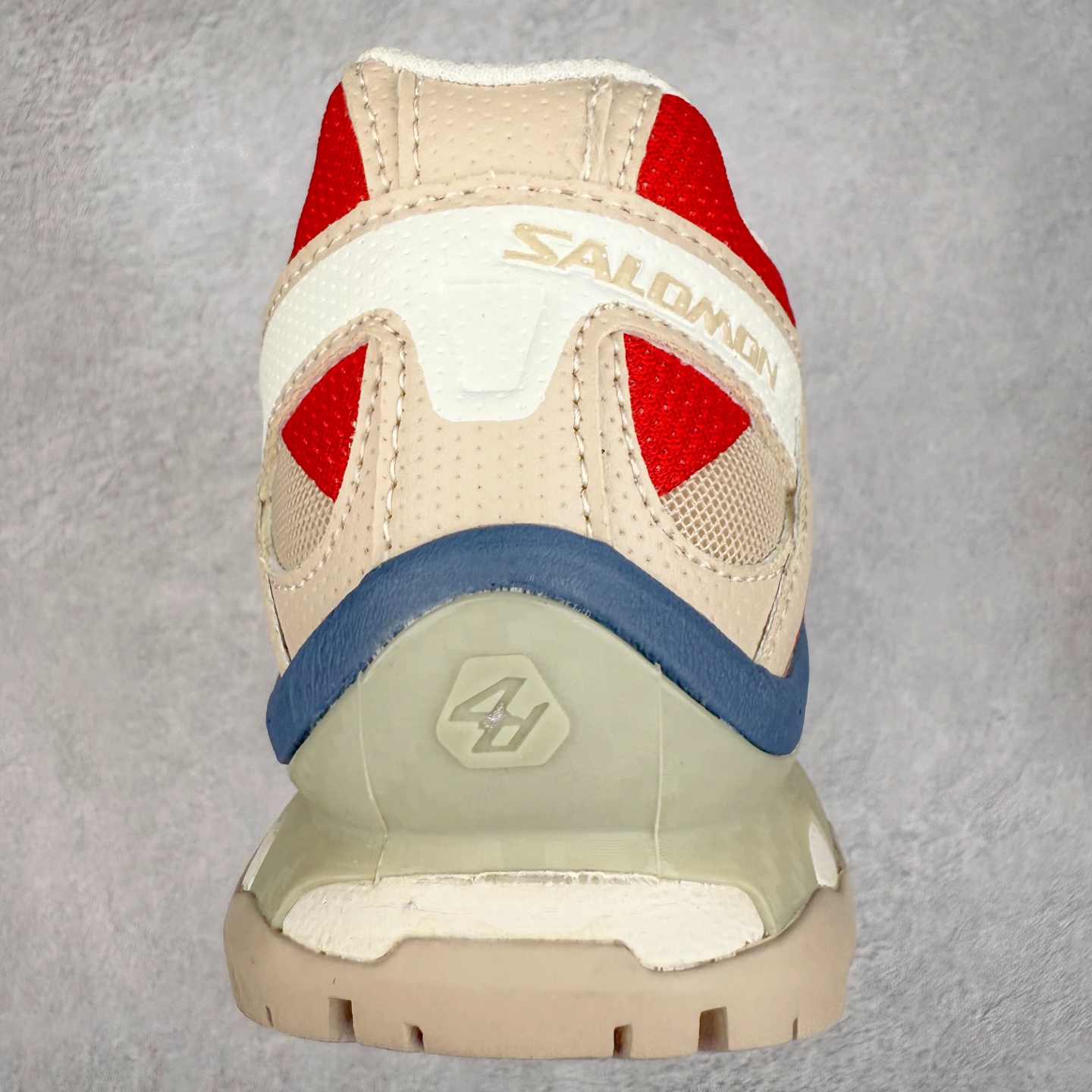 图片[8]-＃福利特价️ Salomon XT-QUEST ADV 萨洛蒙潮流越野机能户外功能鞋 纯原外贸平台特供订单 耗时半年巨作 全套原纸板楦头开发 原厂特供网布配套加持 确保原汁原味 完美呈现版型 原档数据独家私模五层组合大底 男女鞋同步官方开发至46.5 原装Ortholite轻量化鞋垫 中底布带钢印编号 原厂TPU锁扣 进口港宝加持 后跟自然饱满 还原公司包裹性 基于 SALOMON 初代 XT 鞋身造型并搭载 4D ADVANCED CHASSIS™ 大底打造而成 为这款 XT-QUEST 带来了多项足部控制与保护等功能性 如在运动过程中控制左右晃动的过程而提高稳定性、改善长途越野过程中足中到足尖的过渡、提高感知岩石的精确度以抵抗尖锐物体对脚底的伤害以及采用动态缓冲来增强穿着舒适感 从而减轻疲劳感 使 XT-QUEST 成为一双舒适且安全的户外之履 尺码：36 36.5 37.5 38 38.5 39 40 40.5 41 42 42.5 43 44 44.5 45-选品中心