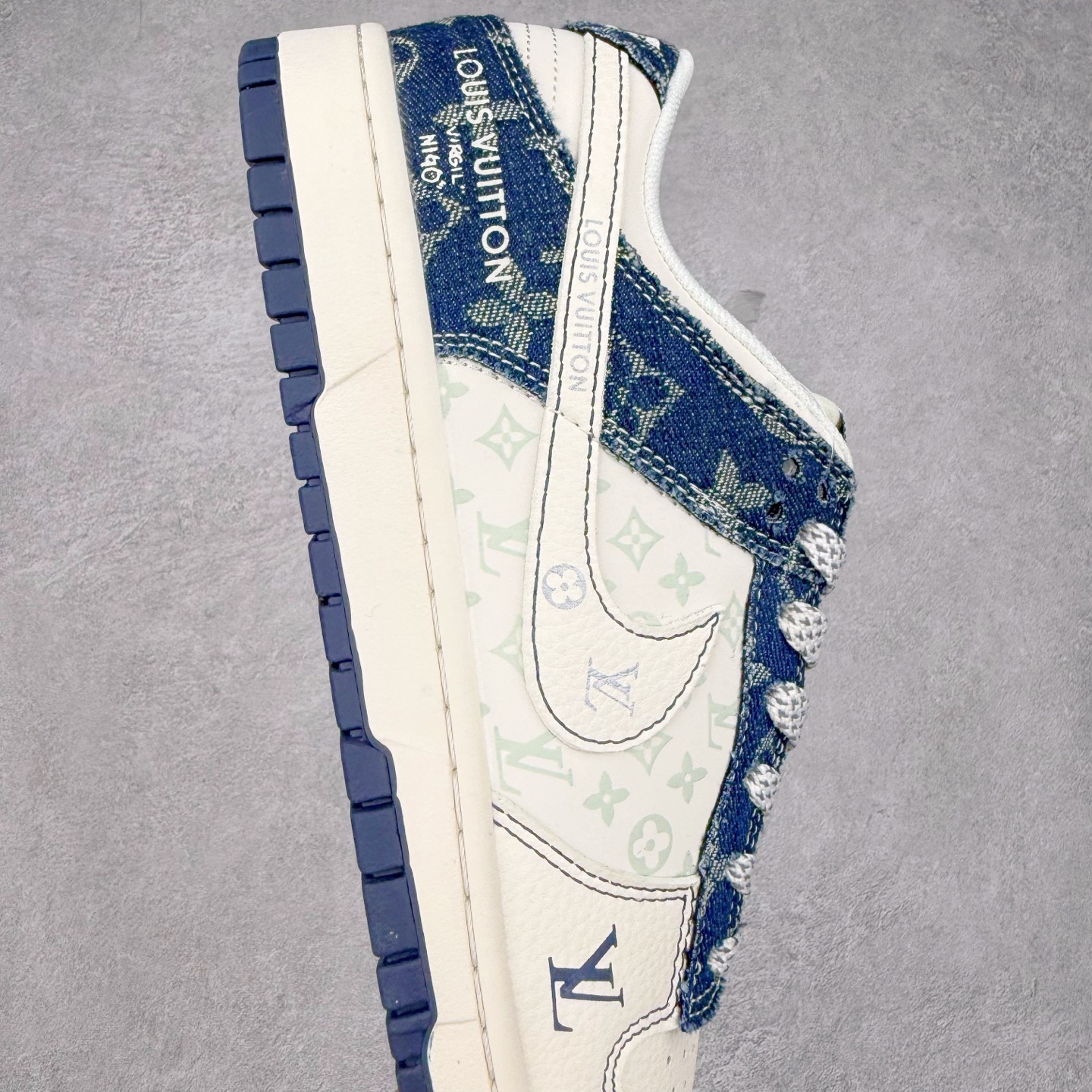 图片[6]-NK Dunk Low 定制配色 YX5866-375 大厂出品 极力推荐 原装头层材料 独家版型蒸餾加工帶來的是更好的视觉和脚感体验大厂纯原品质出货 清洁度 电绣工艺 皮料切割干净无任何毛边 细节完美 实拍调校N版已经零色差零失真 百分百还原实物色彩所见即所得 不存在货不对板色差等低级问题 选购参考实物拍摄 不混卖不参货 只用心做好货严格选品 承诺混一赔十 尺码：36 36.5 37.5 38 38.5 39 40 40.5 41 42 42.5 43 44 44.5 45-选品中心