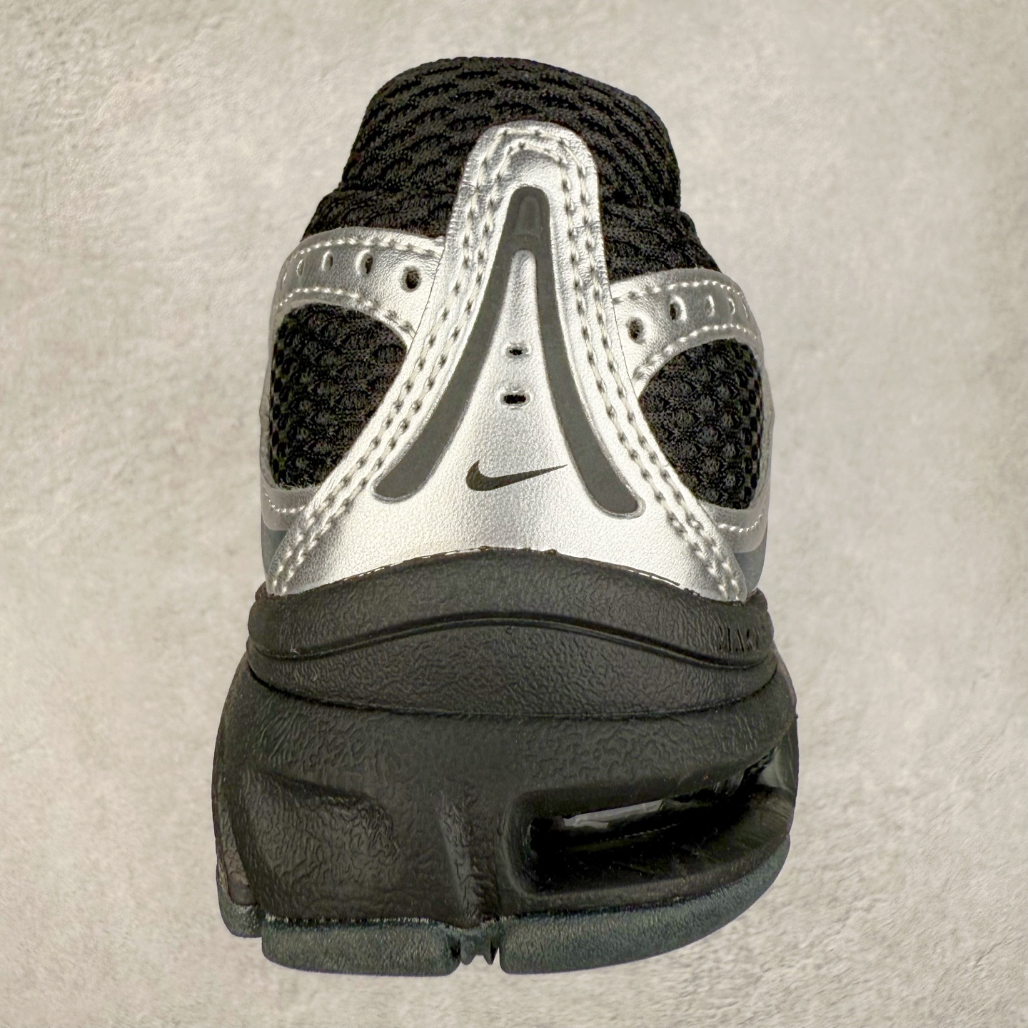 图片[8]-NK Air Max Moto 2K 舒适百搭耐磨 低帮跑步鞋 实拍调校N版已经零色差零失真 百分百还原实物色彩所见即所得 不存在货不对板色差等低级问题 选购参考实物拍摄 不混卖不参货 只用心做好货严格选品 承诺混一赔十 尺码：36 36.5 37.5 38 38.5 39 40 40.5 41 42 42.5 43 44 44.5 45-选品中心