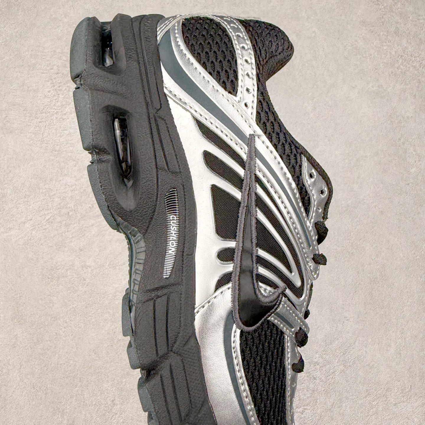 图片[6]-NK Air Max Moto 2K 舒适百搭耐磨 低帮跑步鞋 实拍调校N版已经零色差零失真 百分百还原实物色彩所见即所得 不存在货不对板色差等低级问题 选购参考实物拍摄 不混卖不参货 只用心做好货严格选品 承诺混一赔十 尺码：36 36.5 37.5 38 38.5 39 40 40.5 41 42 42.5 43 44 44.5 45-选品中心