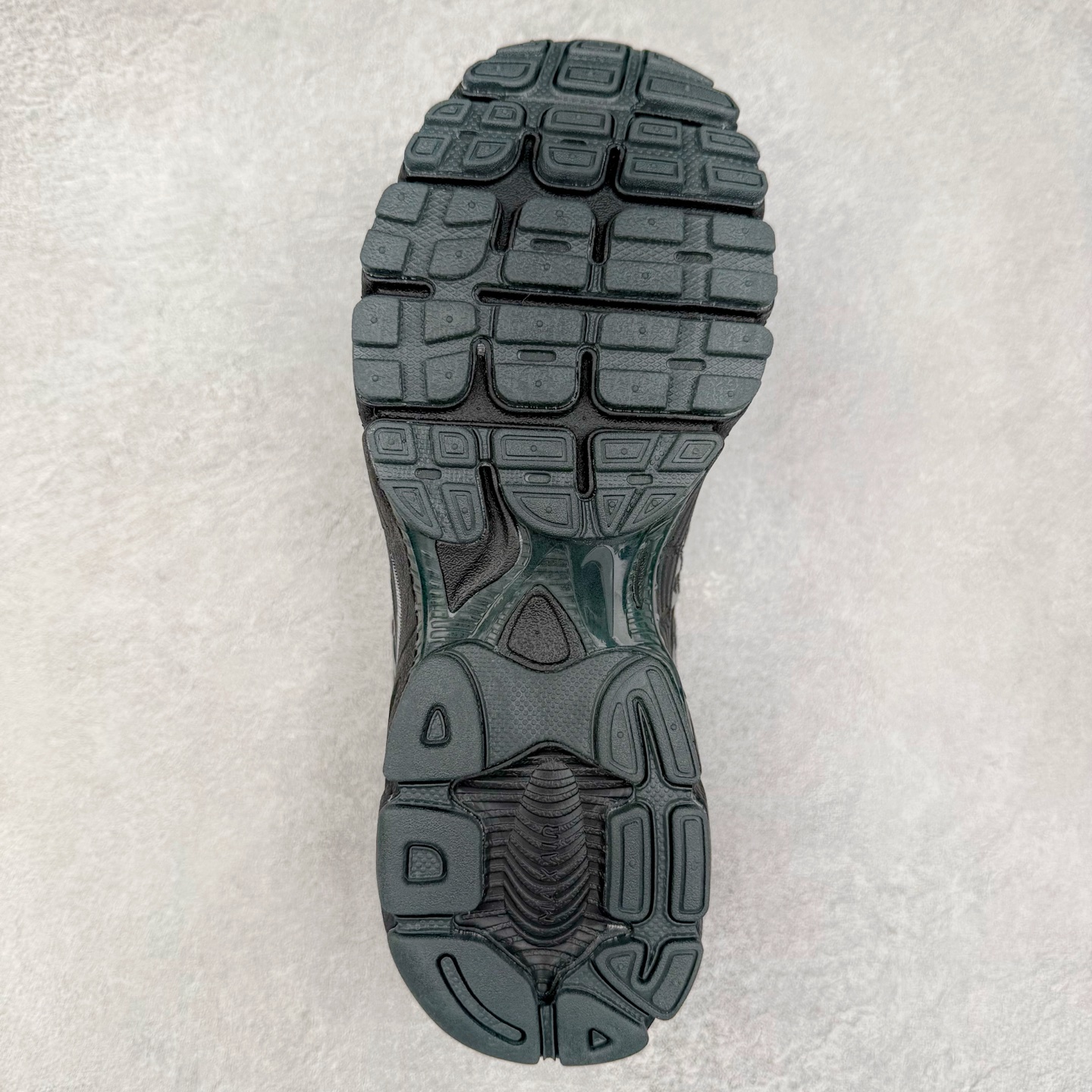 图片[9]-NK Air Max Moto 2K 舒适百搭耐磨 低帮跑步鞋 实拍调校N版已经零色差零失真 百分百还原实物色彩所见即所得 不存在货不对板色差等低级问题 选购参考实物拍摄 不混卖不参货 只用心做好货严格选品 承诺混一赔十 尺码：36 36.5 37.5 38 38.5 39 40 40.5 41 42 42.5 43 44 44.5 45-选品中心