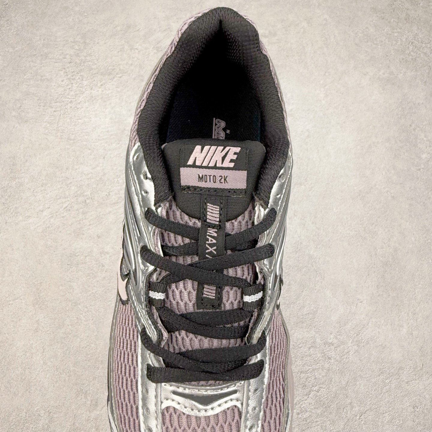 图片[5]-NK Air Max Moto 2K 舒适百搭耐磨 低帮跑步鞋 实拍调校N版已经零色差零失真 百分百还原实物色彩所见即所得 不存在货不对板色差等低级问题 选购参考实物拍摄 不混卖不参货 只用心做好货严格选品 承诺混一赔十 尺码：36 36.5 37.5 38 38.5 39 40 40.5 41 42 42.5 43 44 44.5 45-选品中心