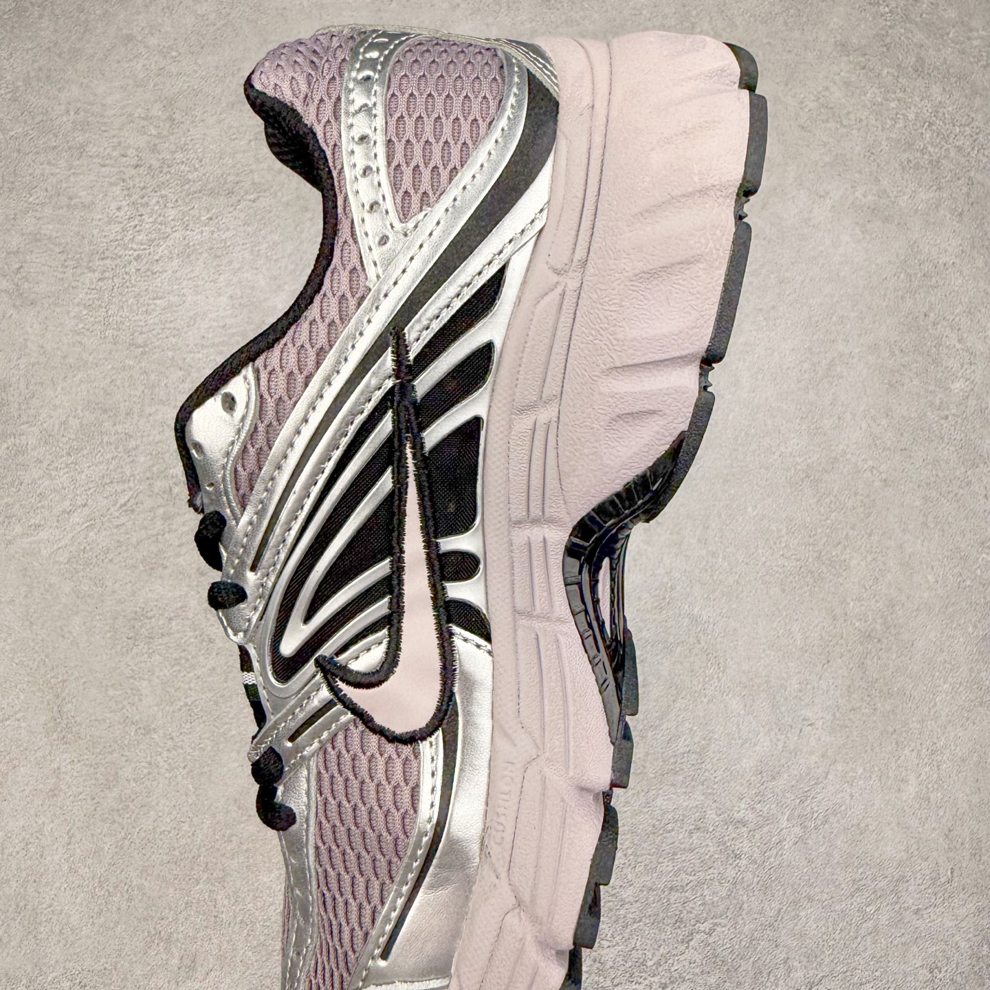 图片[7]-NK Air Max Moto 2K 舒适百搭耐磨 低帮跑步鞋 实拍调校N版已经零色差零失真 百分百还原实物色彩所见即所得 不存在货不对板色差等低级问题 选购参考实物拍摄 不混卖不参货 只用心做好货严格选品 承诺混一赔十 尺码：36 36.5 37.5 38 38.5 39 40 40.5 41 42 42.5 43 44 44.5 45-选品中心