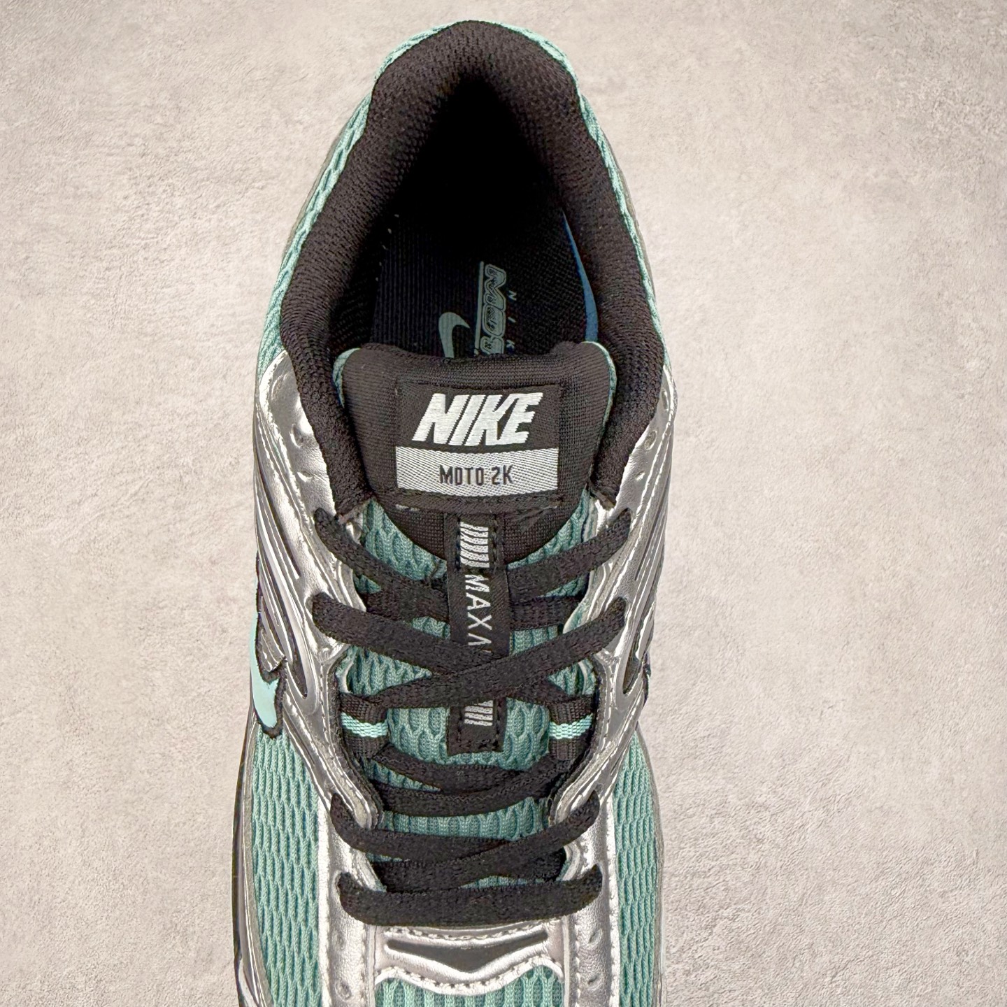 图片[5]-NK Air Max Moto 2K 舒适百搭耐磨 低帮跑步鞋 实拍调校N版已经零色差零失真 百分百还原实物色彩所见即所得 不存在货不对板色差等低级问题 选购参考实物拍摄 不混卖不参货 只用心做好货严格选品 承诺混一赔十 尺码：36 36.5 37.5 38 38.5 39 40 40.5 41 42 42.5 43 44 44.5 45-选品中心