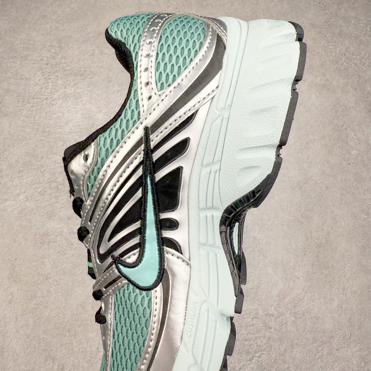 图片[7]-NK Air Max Moto 2K 舒适百搭耐磨 低帮跑步鞋 实拍调校N版已经零色差零失真 百分百还原实物色彩所见即所得 不存在货不对板色差等低级问题 选购参考实物拍摄 不混卖不参货 只用心做好货严格选品 承诺混一赔十 尺码：36 36.5 37.5 38 38.5 39 40 40.5 41 42 42.5 43 44 44.5 45-选品中心