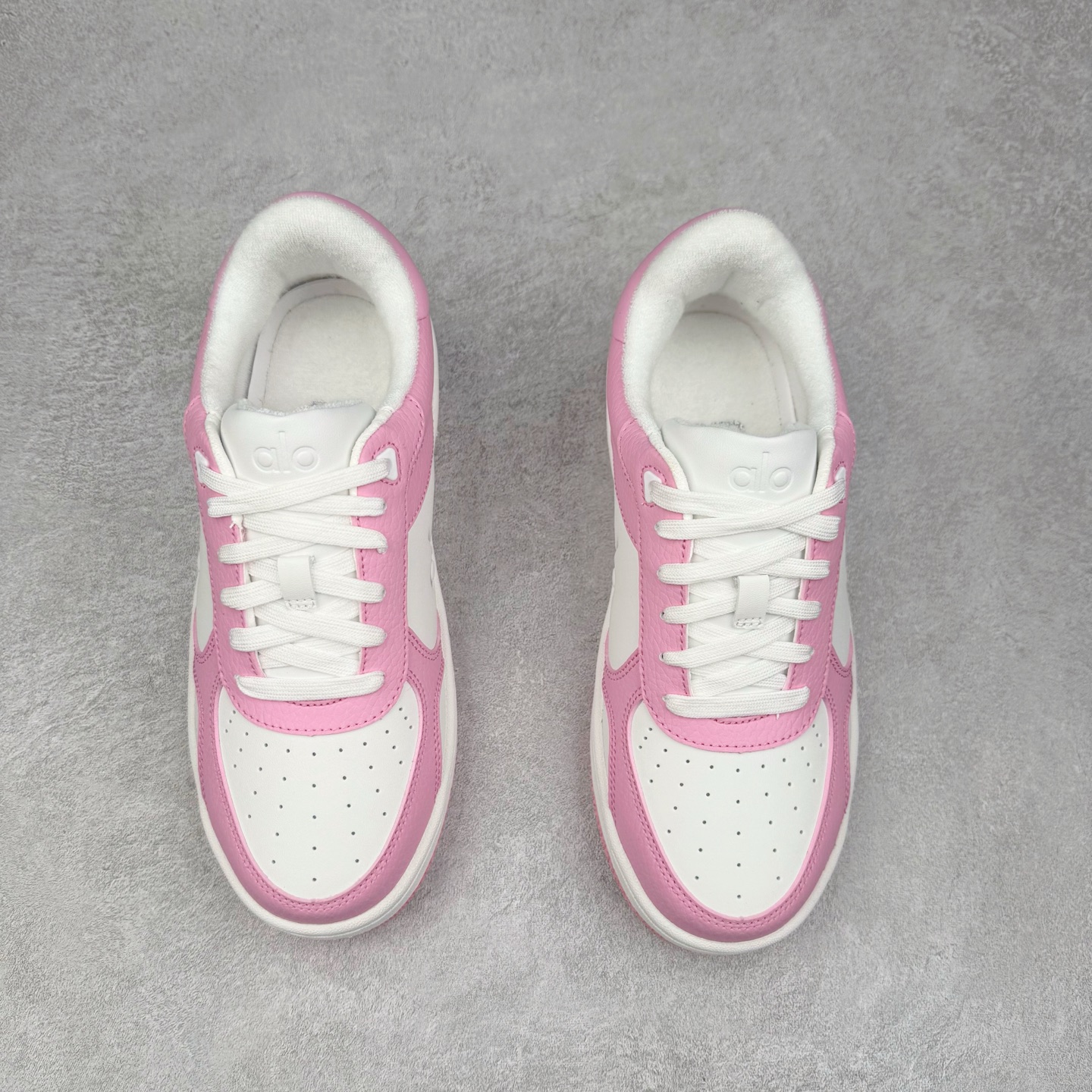 图片[2]-＃M纯原 Alo yoga Alo Recovery Mode 舒适百搭防滑耐磨低帮板鞋 易梦玲 Jisoo智秀等多位明星同款上脚主打各大平台外贸主推大厂采购原材料多处细节一步到位生产细节 一款随意搭配的都好看的鞋子alo采用增高4cm 春夏秋冬四季款舒适简约板鞋 TPU防滑耐磨鞋底 尺码：36 36.5 37 37.5 38 38.5 39 40 41 41.5 42 42.5 43 44 45-选品中心