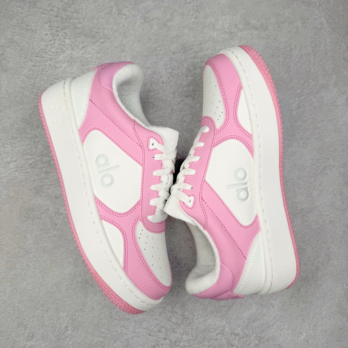 图片[3]-＃M纯原 Alo yoga Alo Recovery Mode 舒适百搭防滑耐磨低帮板鞋 易梦玲 Jisoo智秀等多位明星同款上脚主打各大平台外贸主推大厂采购原材料多处细节一步到位生产细节 一款随意搭配的都好看的鞋子alo采用增高4cm 春夏秋冬四季款舒适简约板鞋 TPU防滑耐磨鞋底 尺码：36 36.5 37 37.5 38 38.5 39 40 41 41.5 42 42.5 43 44 45-选品中心